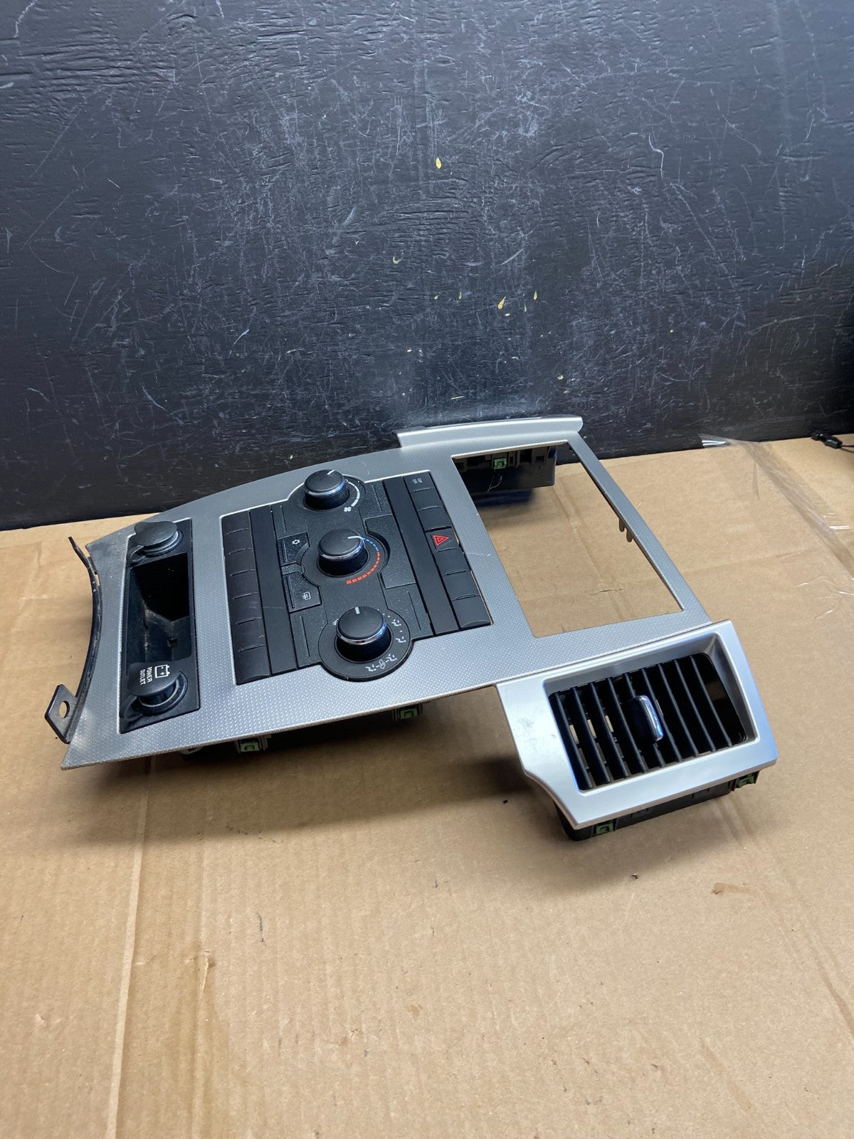 2008 to 2010 Jeep Grand Cherokee Center A/C Heater Climate Control ad2085 DG2