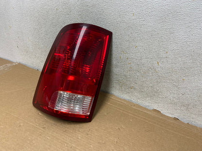 2010 to 2018 Dodge Ram 1500 Left Driver LH Side Tail Light AH8337 LK2