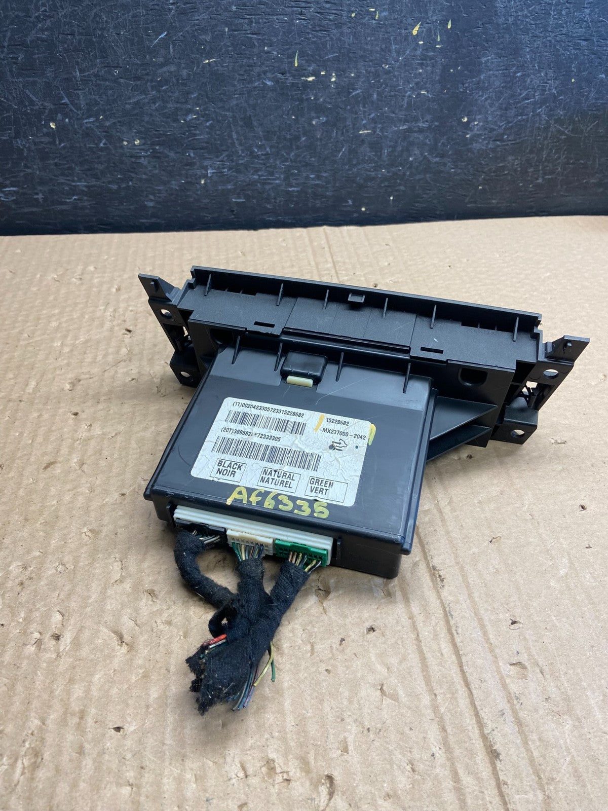 2006 to 2011 Cadillac DTS AC Heater Climate Control Panel AF6335 DG3