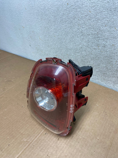 2008 2009 2010 Mini Cooper Hatchback Right Passenger Tail Light AI8395 LK1