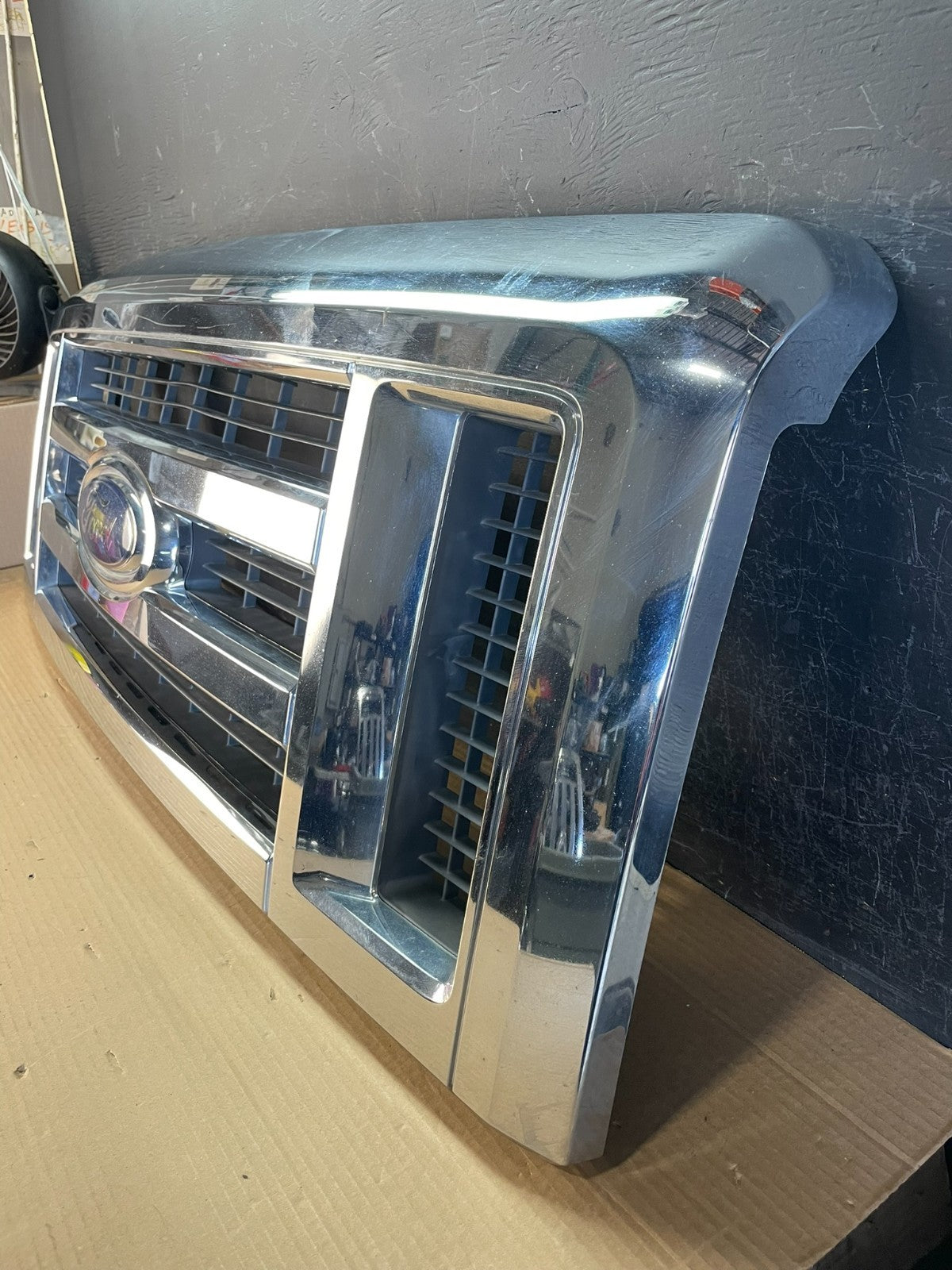 2008 to 2014 Ford Econoline E150 E250 Front Upper Chrome Grill Grille AE8666 DG1
