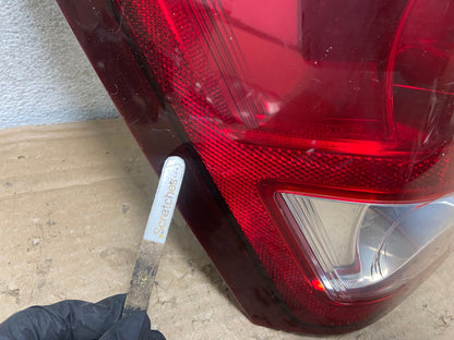 2005 to 2006 Jeep Grand Cherokee Left Driver Side Lh Tail Light AH9256 LK3