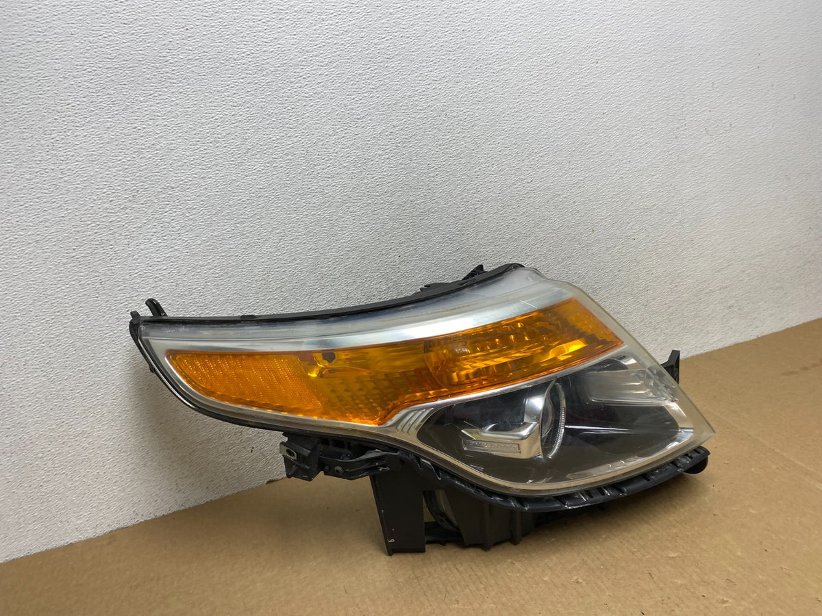 2011 to 2015 Ford Explorer Right Passenger Halogen Headlight AF9551 DW2