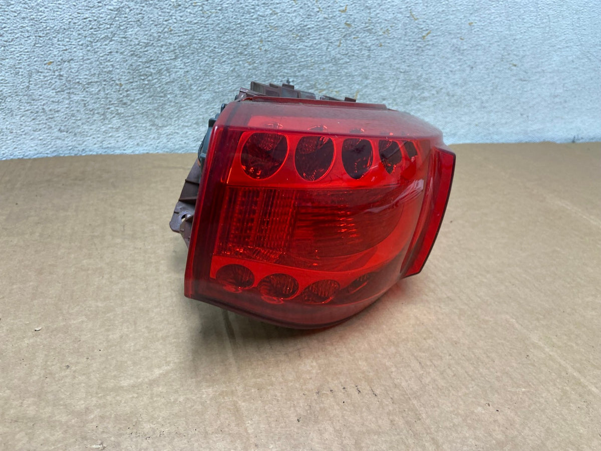 2009-2017 Infiniti FX35 FX50 QX70 Right Passenger RH Tail Light AI8363 LK2