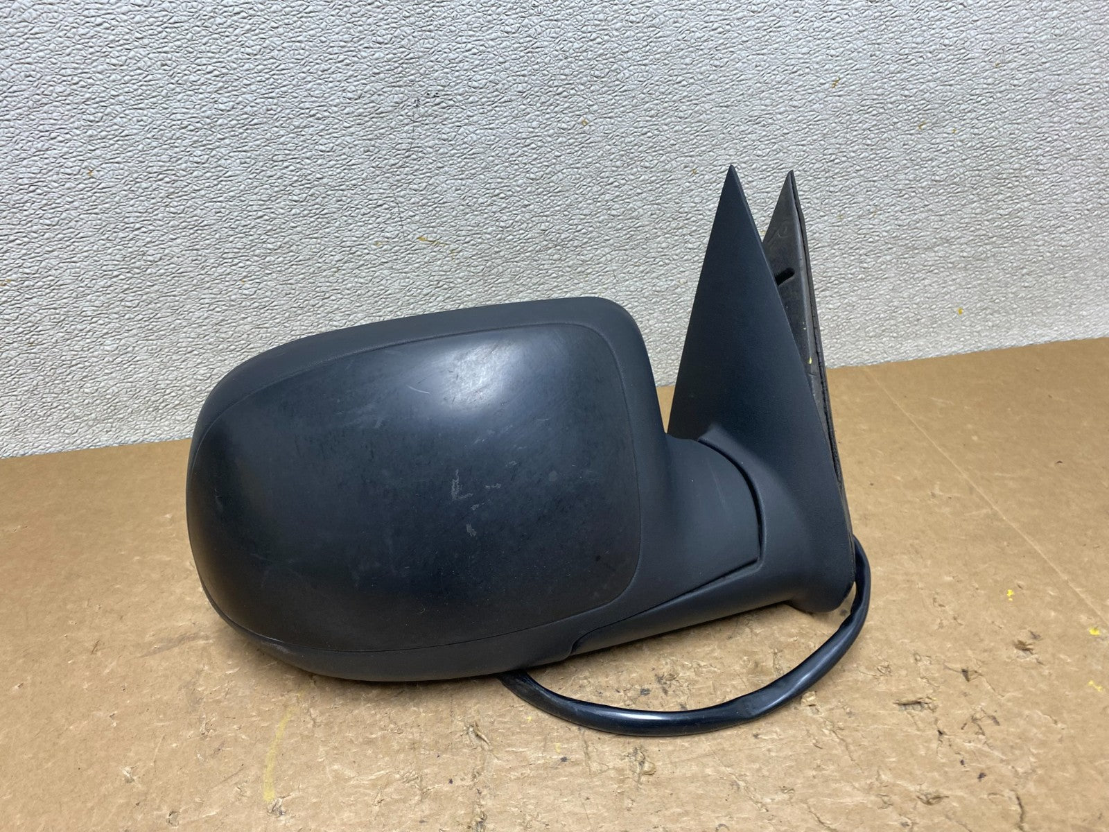 2003 to 2006 Gmc Yukon Right Passenger Turn Signal View Door Mirror V2610 IT0