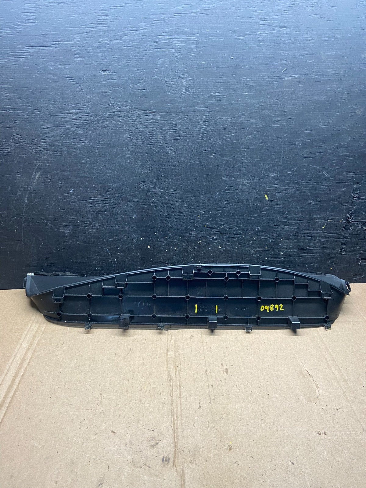 2005 to 2010 Toyota Avalon Cluster Speedometer Instrument Bezel OEM  O9892 DG1