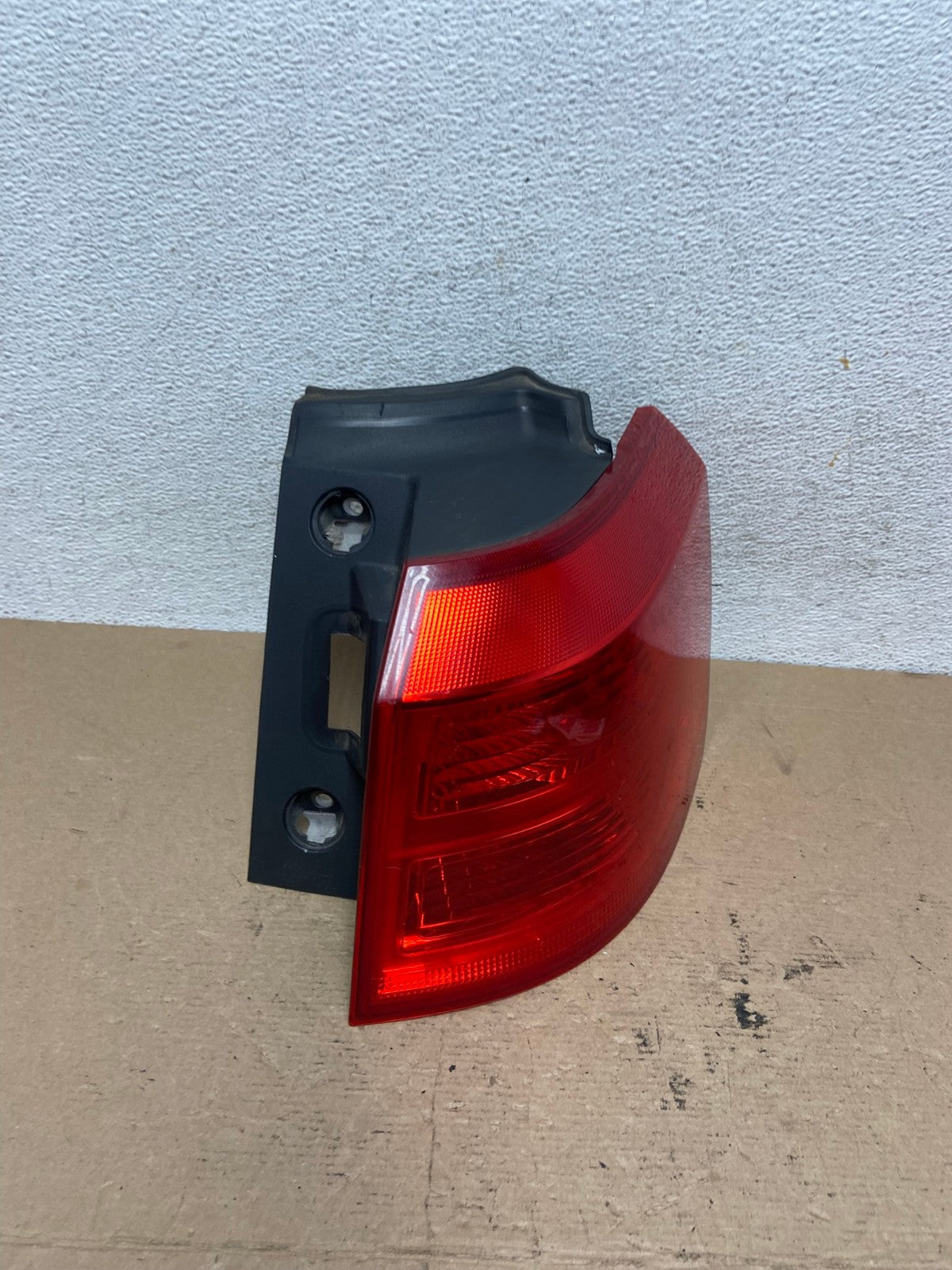 2010 to 2017 GMC Terrain Halogen Right Passenger Rh Side Tail Light AF4662 LK2