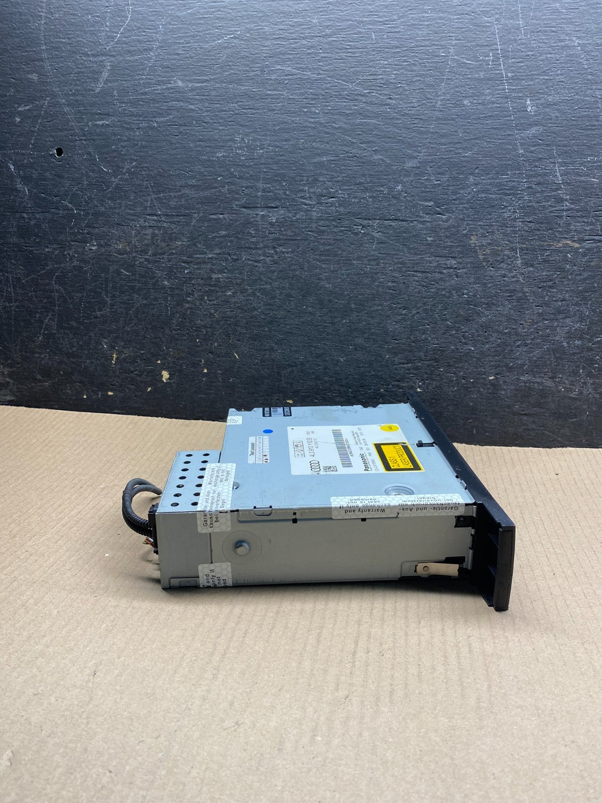 2007 2008 2009 Audi Q7 Audi Radio CD Changer ai7106 DG2