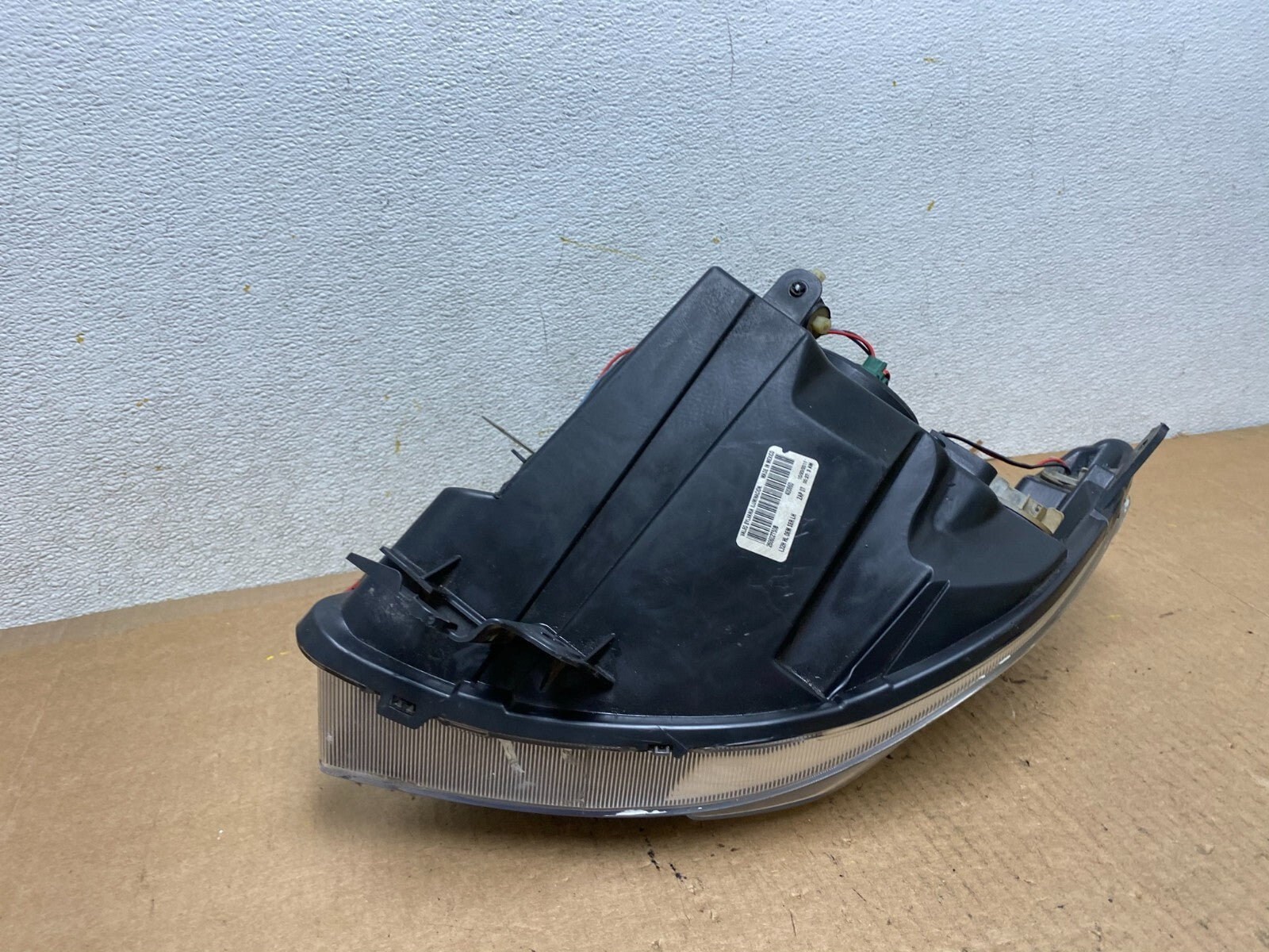 2010-2012 Nissan Sentra Halogen Left Driver LH Black Headlight L2741 DW9