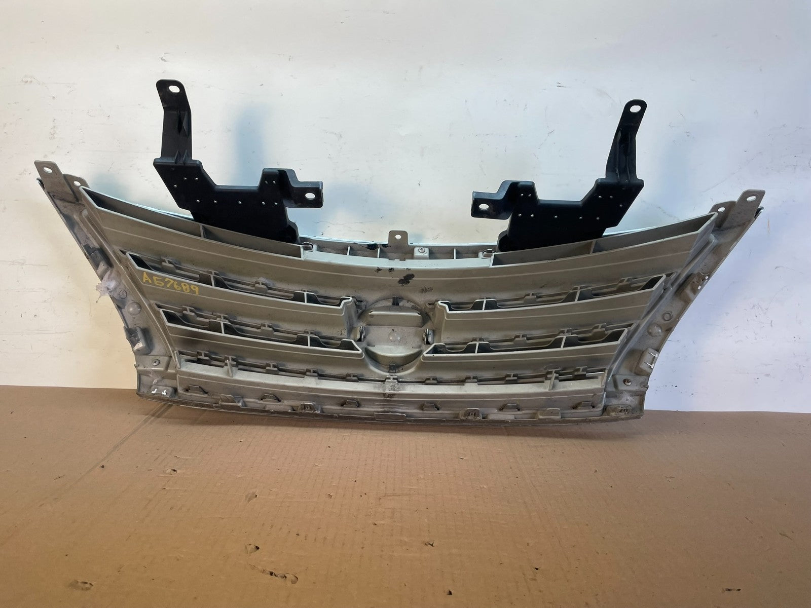 2013 to 2015 Nissan Sentra Front Upper Chrome Grill Grille ag7689 DG3