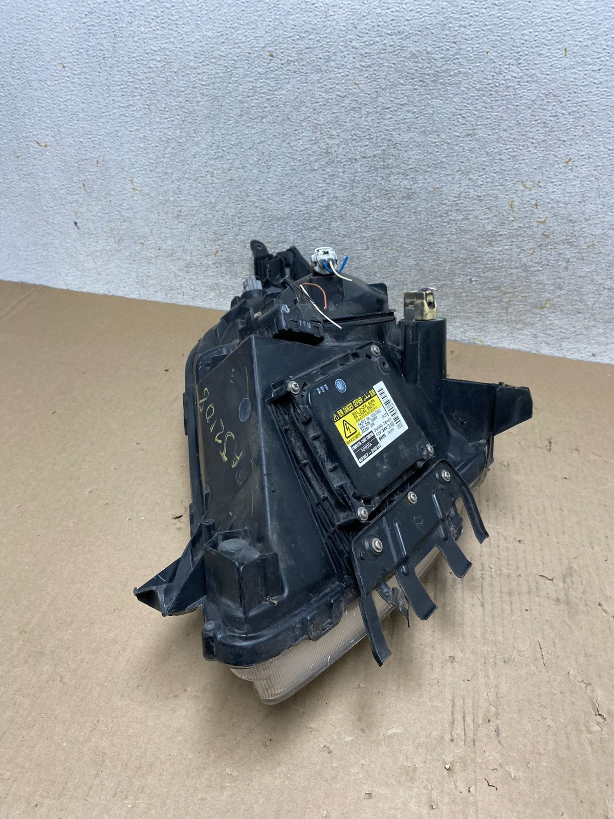 2006-2009 Toyota Prius Right Passenger Rh Side Headlight Xenon HID AJ2108 DW9