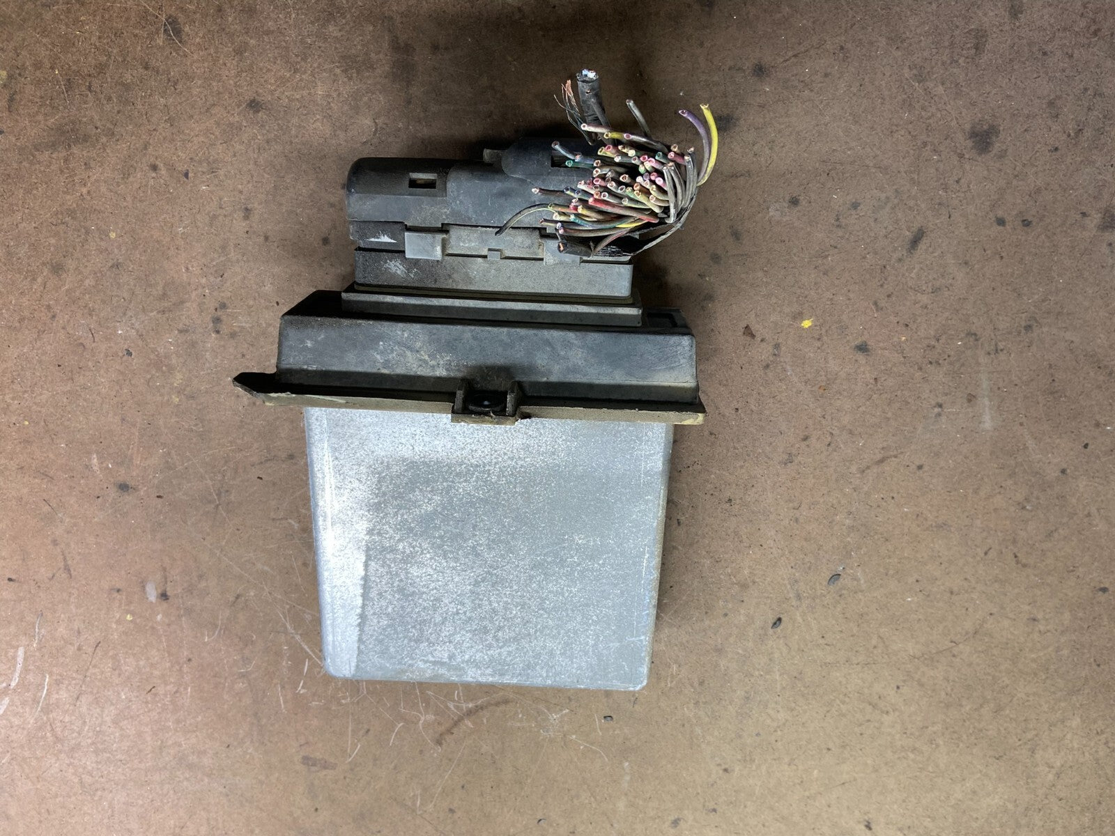 2000 Ford E250 E350 4.2L Van Engine Control Computer 1c2f-12a650-cc L4261 DG1