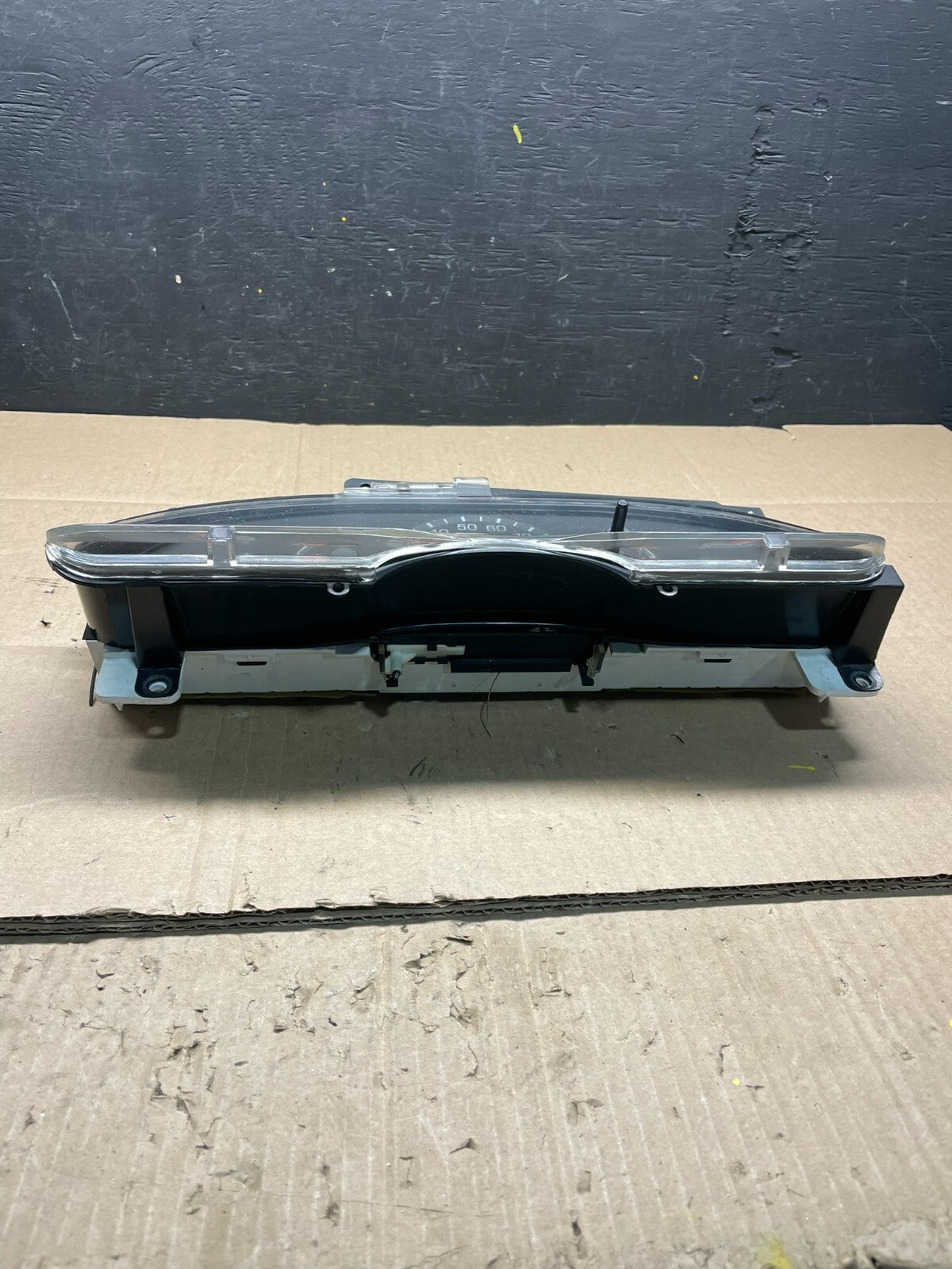 2001 to 2002 Ford Econoline E250 E350 Van Speedometer Instrument Cluster I50971