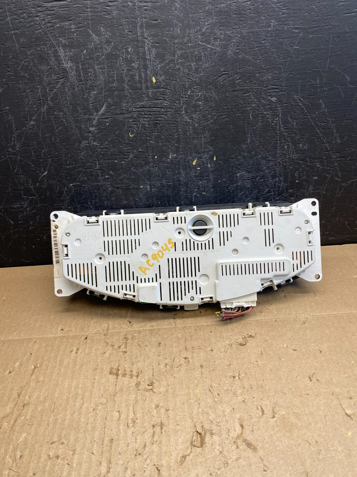 2008 Nissan Xterra Frontier Speedometer Cluster Gauge AC9045 DW5