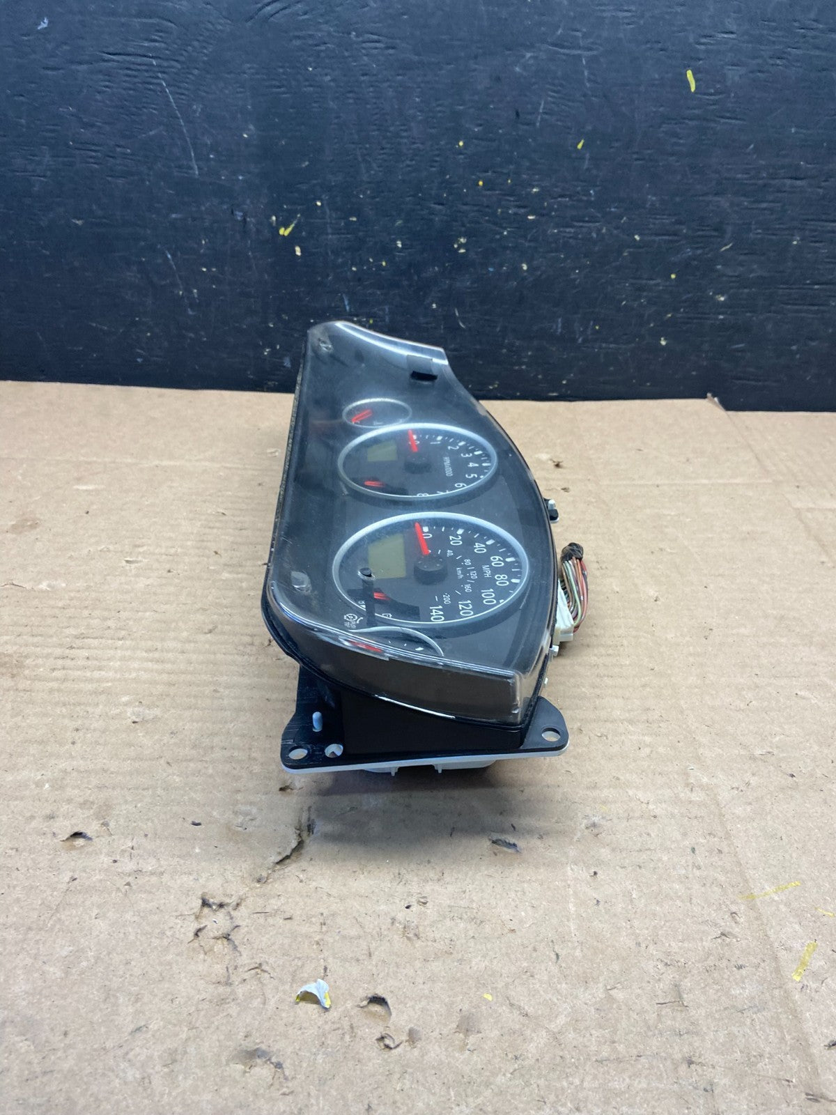 2010 to 2012 Nissan Pathfinder Speedometer Cluster Gauge q2252 DG2