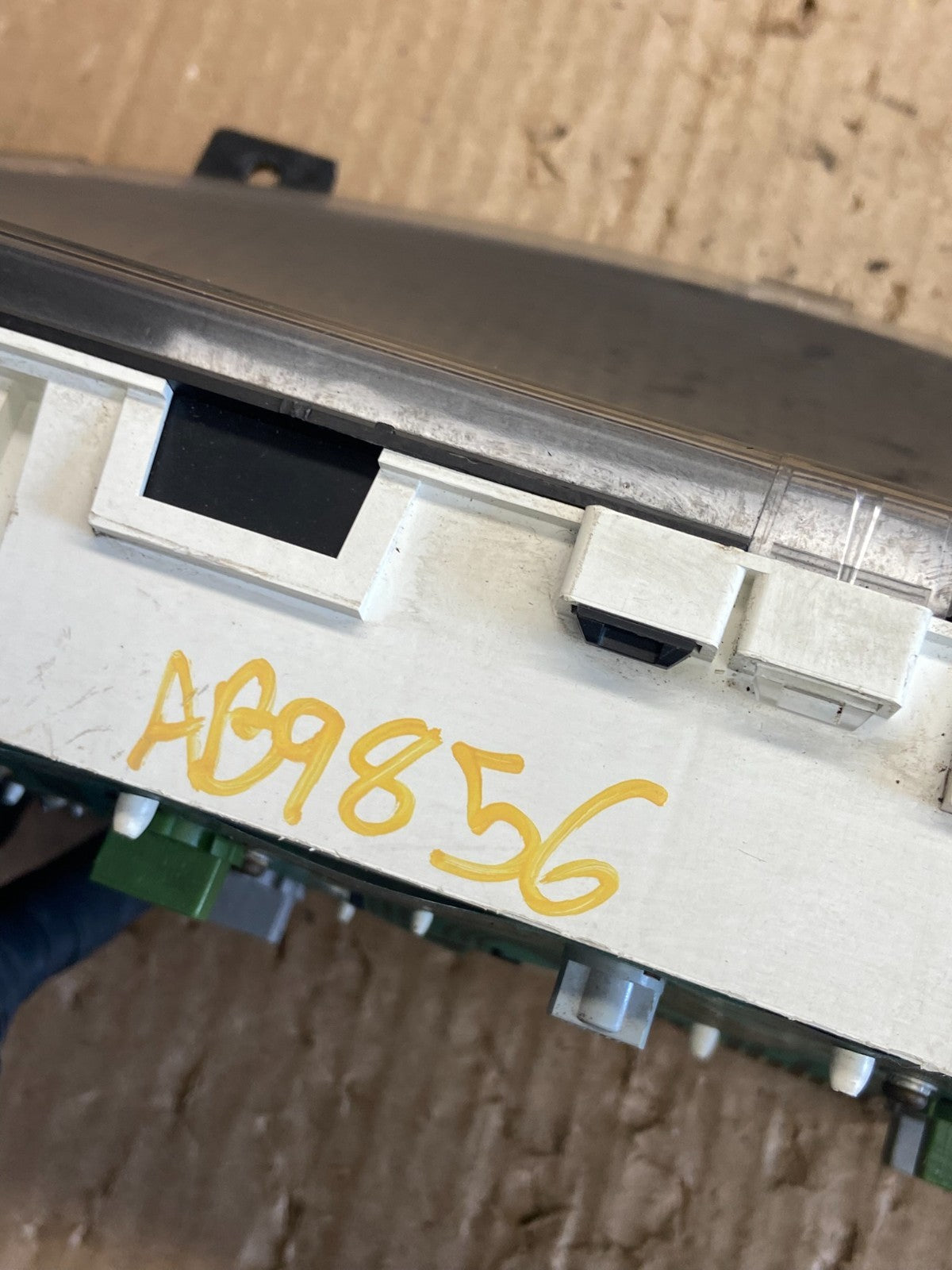 1998 to 2000 Mazda 626 Speedometer Cluster ab5562 DG8