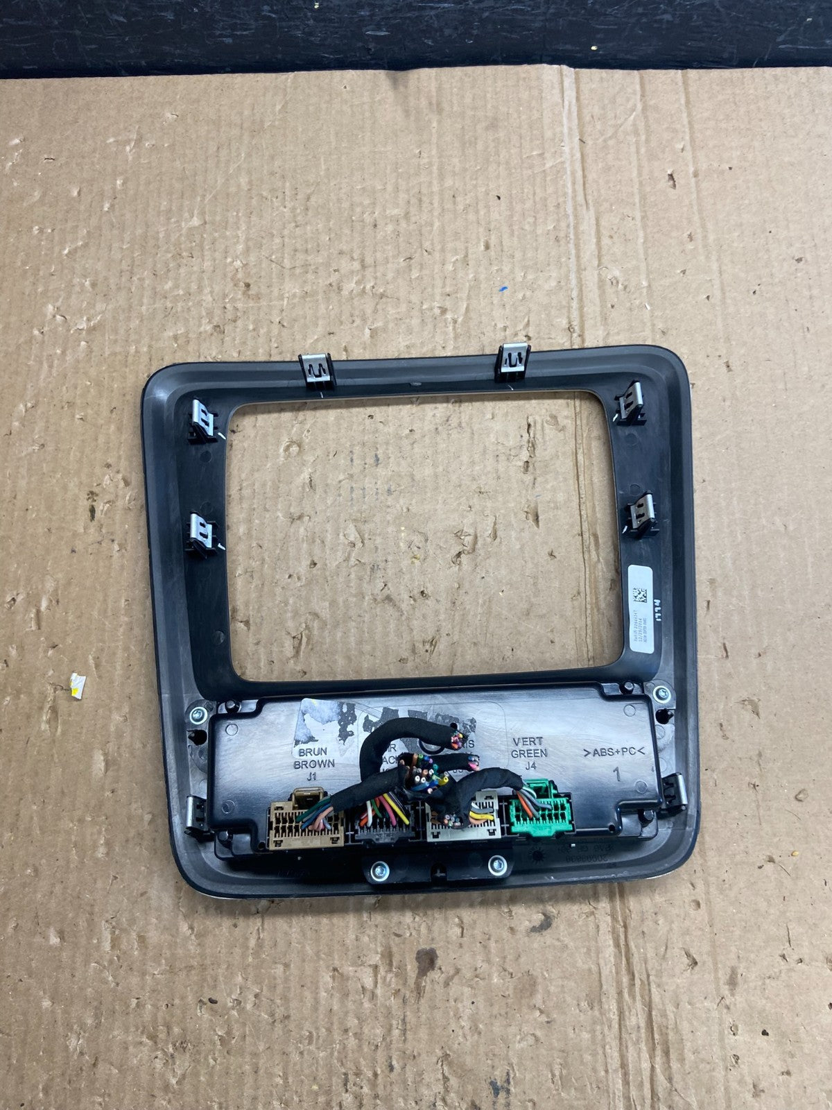 2013 - 2016 GMC Acadia A/C Heater Climate Control Radio Panel Bezel OE AE4109 DG4