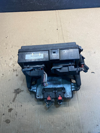 2006 Jeep Grand Cherokee Integrated Power Fuse Box 04692085ab ac0976  DG0