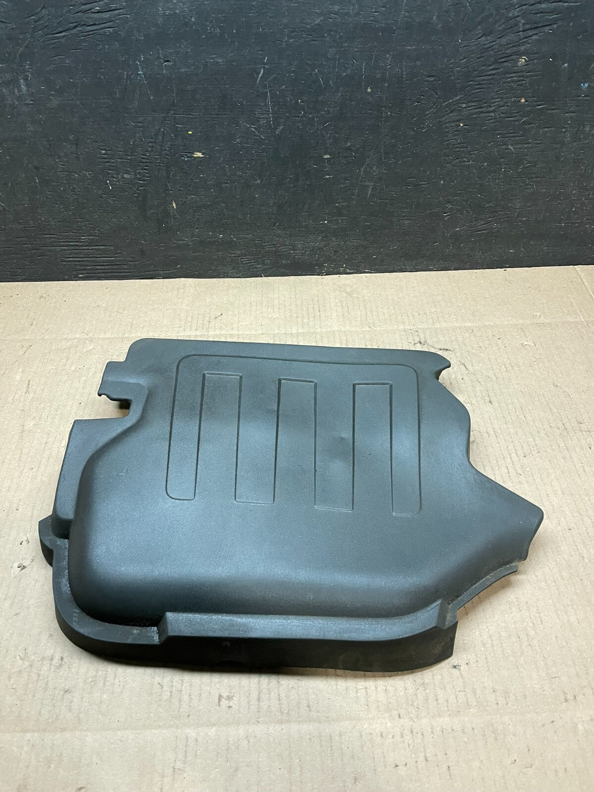 2008 to 2012 Chevrolet Malibu Engine Cover Plastic Motor Shield J6903 DG0