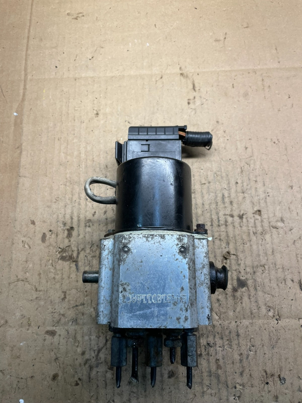 2004 2007 Ford E250 E350 Econoline Anti-Lock ABS Antilock Brake Pump V6794 DG2