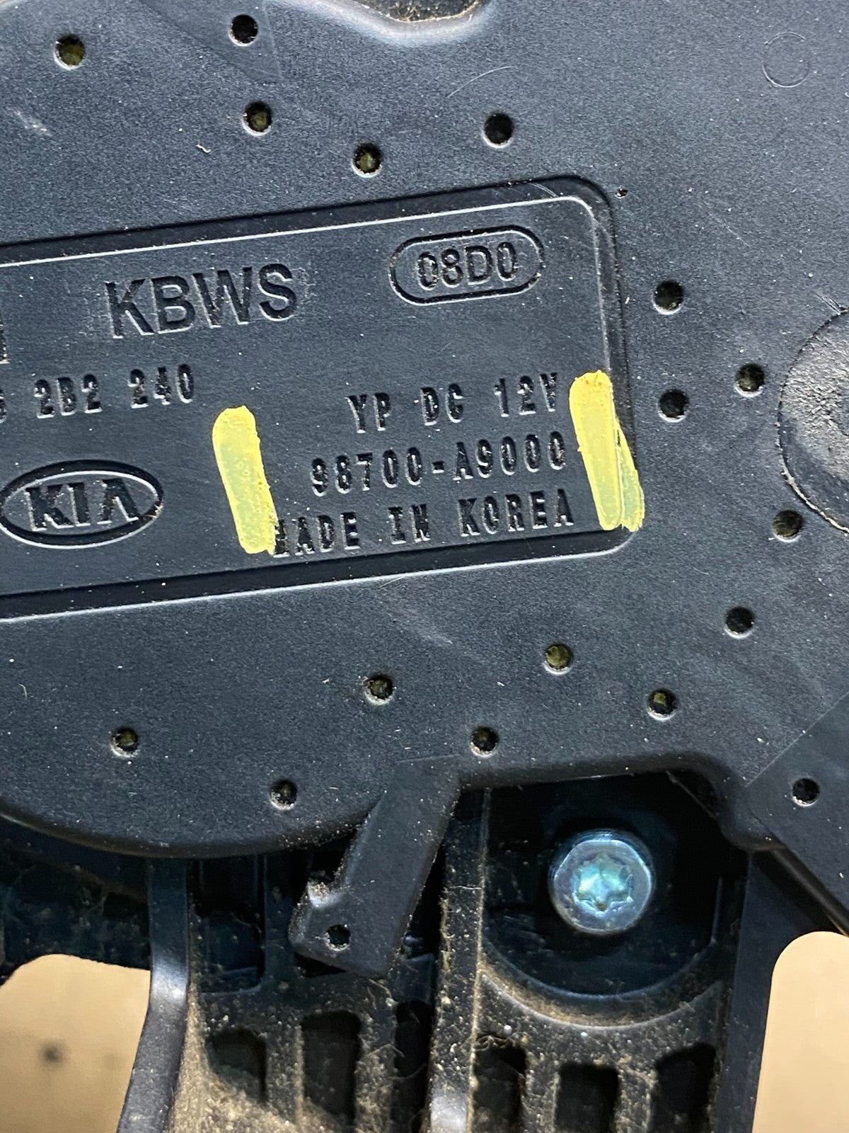 2015-2021 Kia Sedona Entourage Rear Glass Windshield Wiper Motor AG3541 DG6