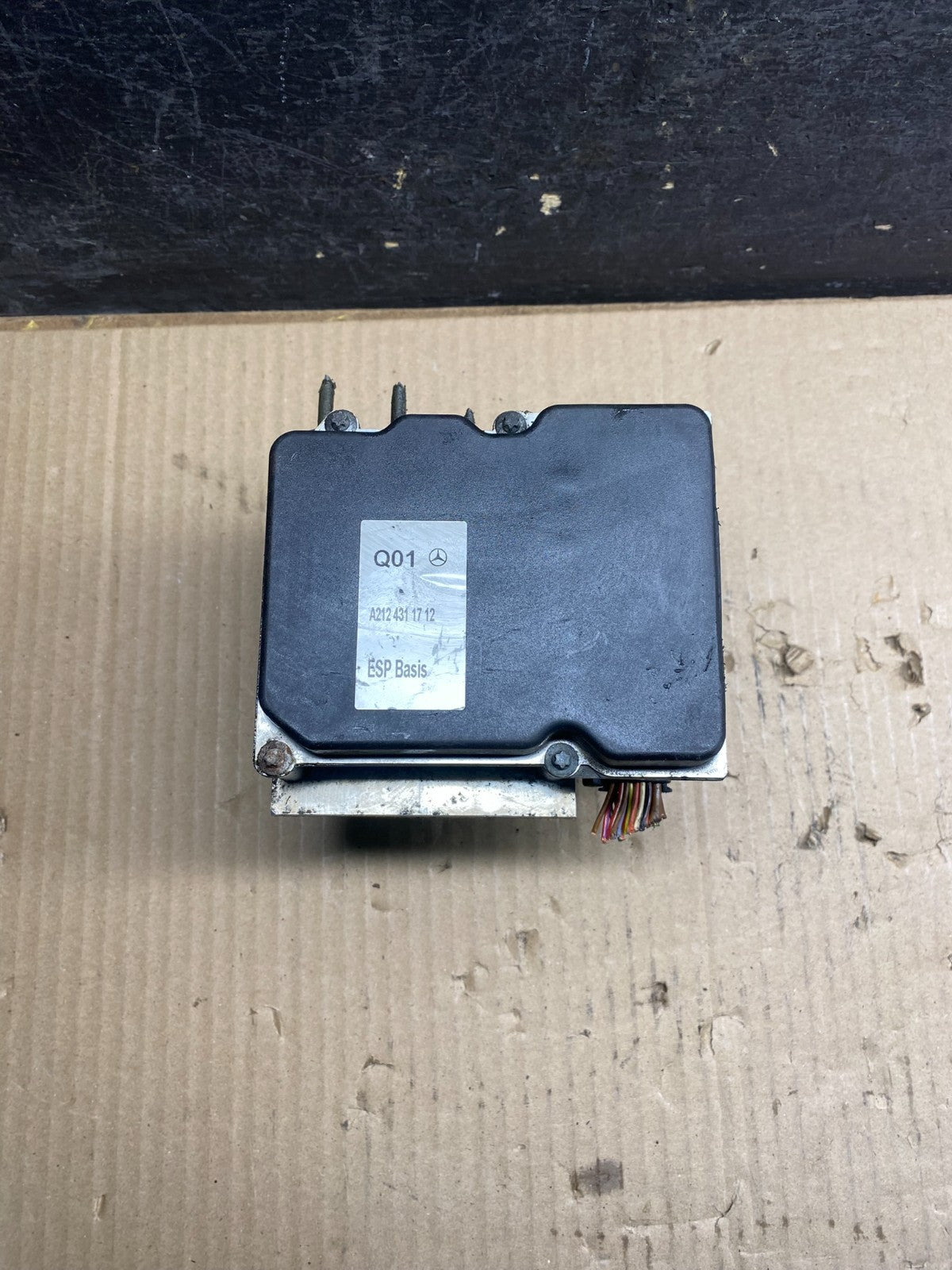 2010-2013 Mercedes W212 E350 E550 ABS Anti Lock Brake Pump Module AJ0253 DG0