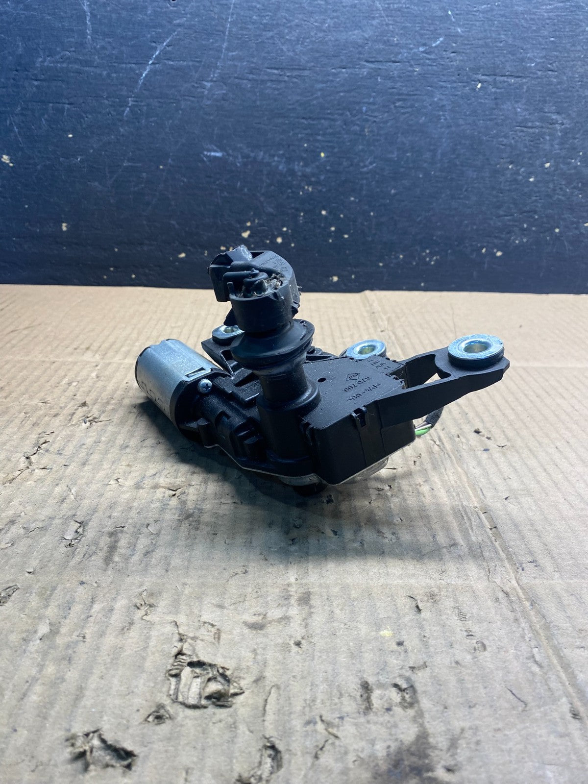 2007 to 2015 Audi Q7 Rear Windshield Washer Wiper Motor AA7462 DG3