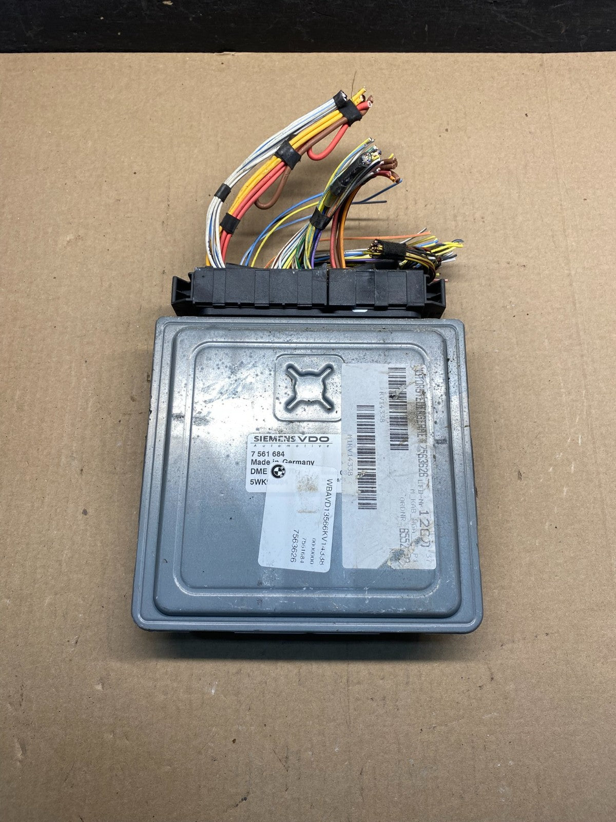 2001 - 2002 BMW 325i 525i ECU ECM Engine Control Module Computer ah3182 DG0