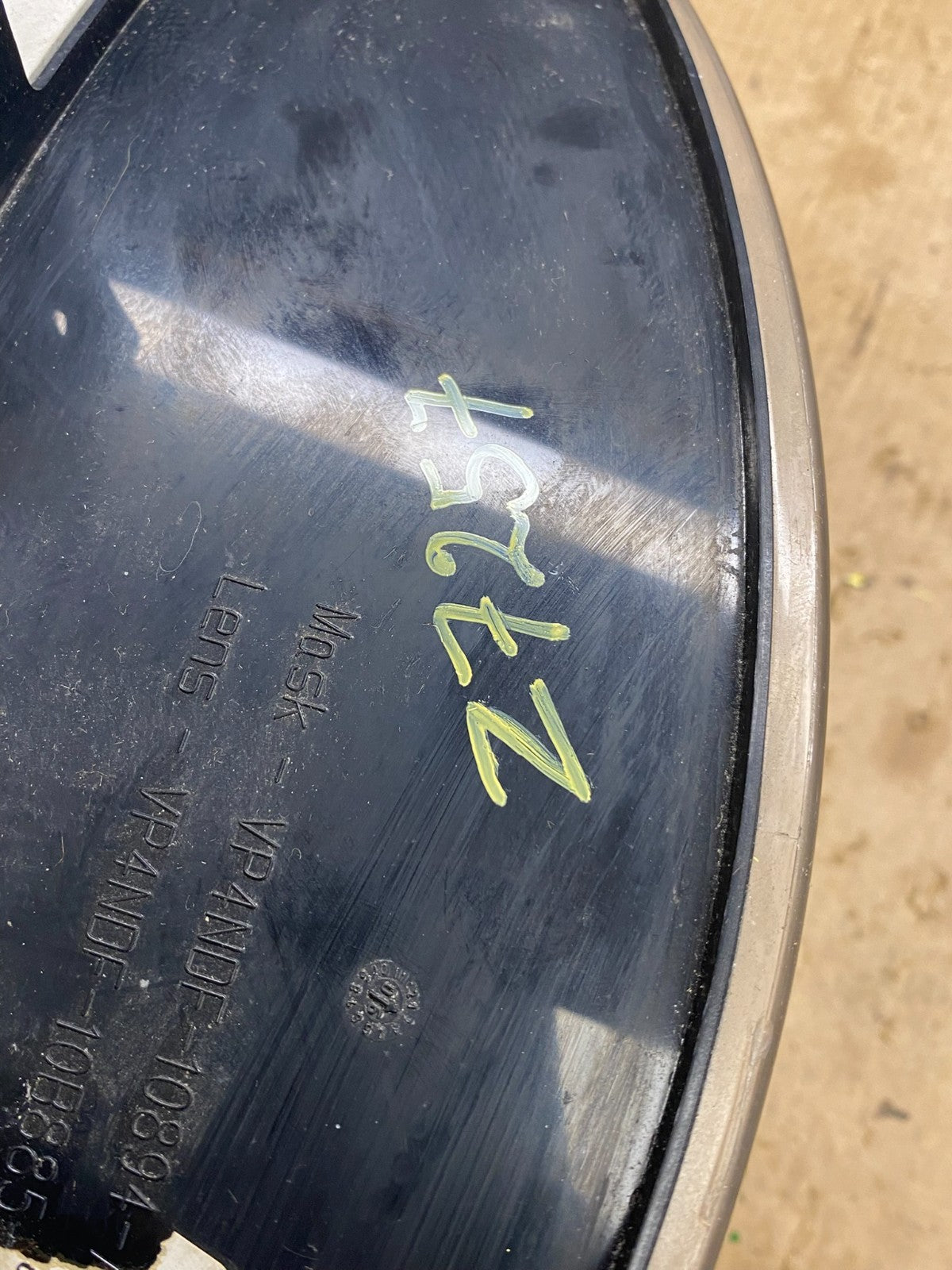 2007 Nissan Titan Speedometer Cluster Gauge Bezel Z7257 DG7