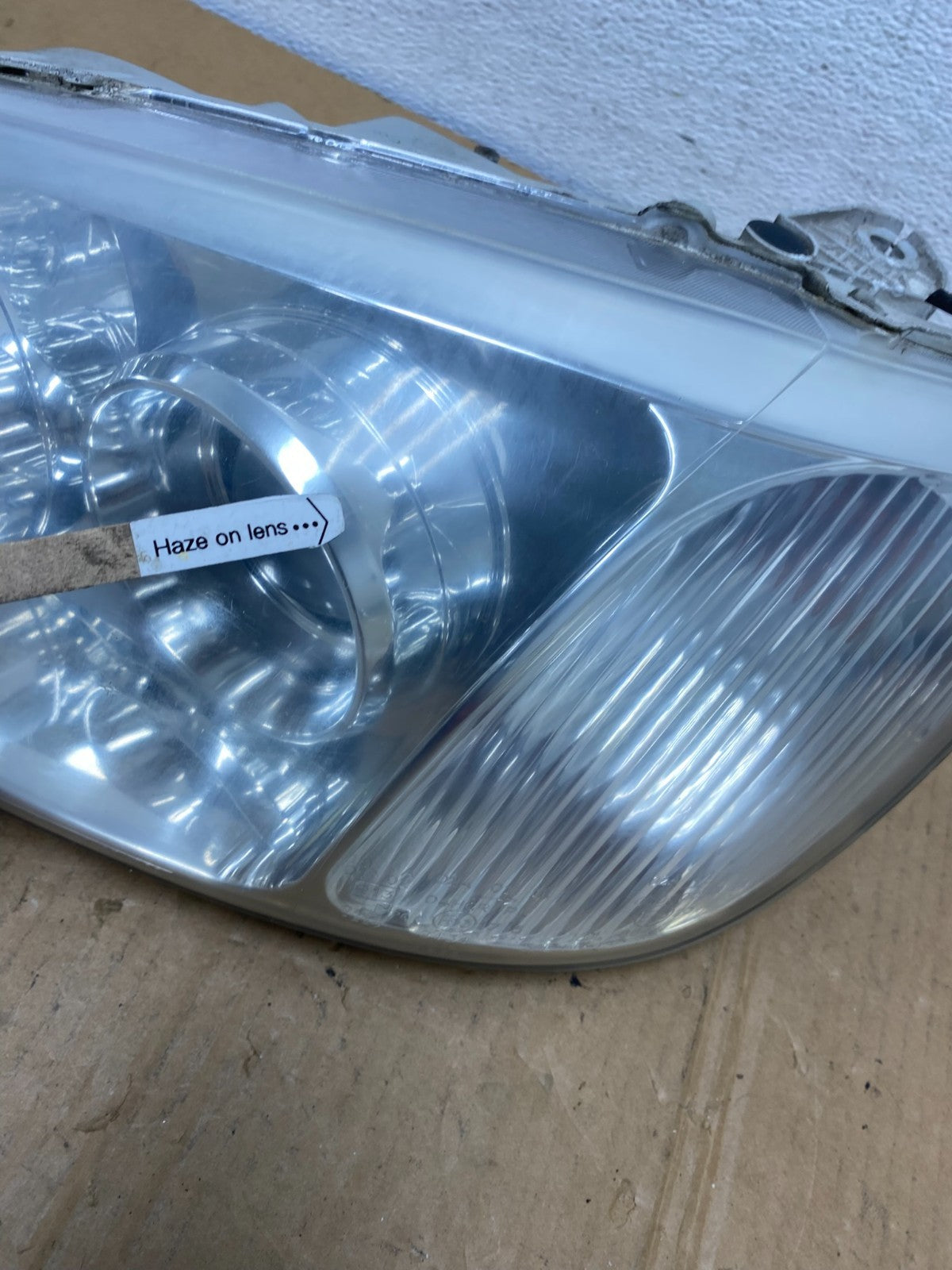 2004 2005 Hyundai XG350 XG Left Driver LH Headlight Halogen AC7657 DW4