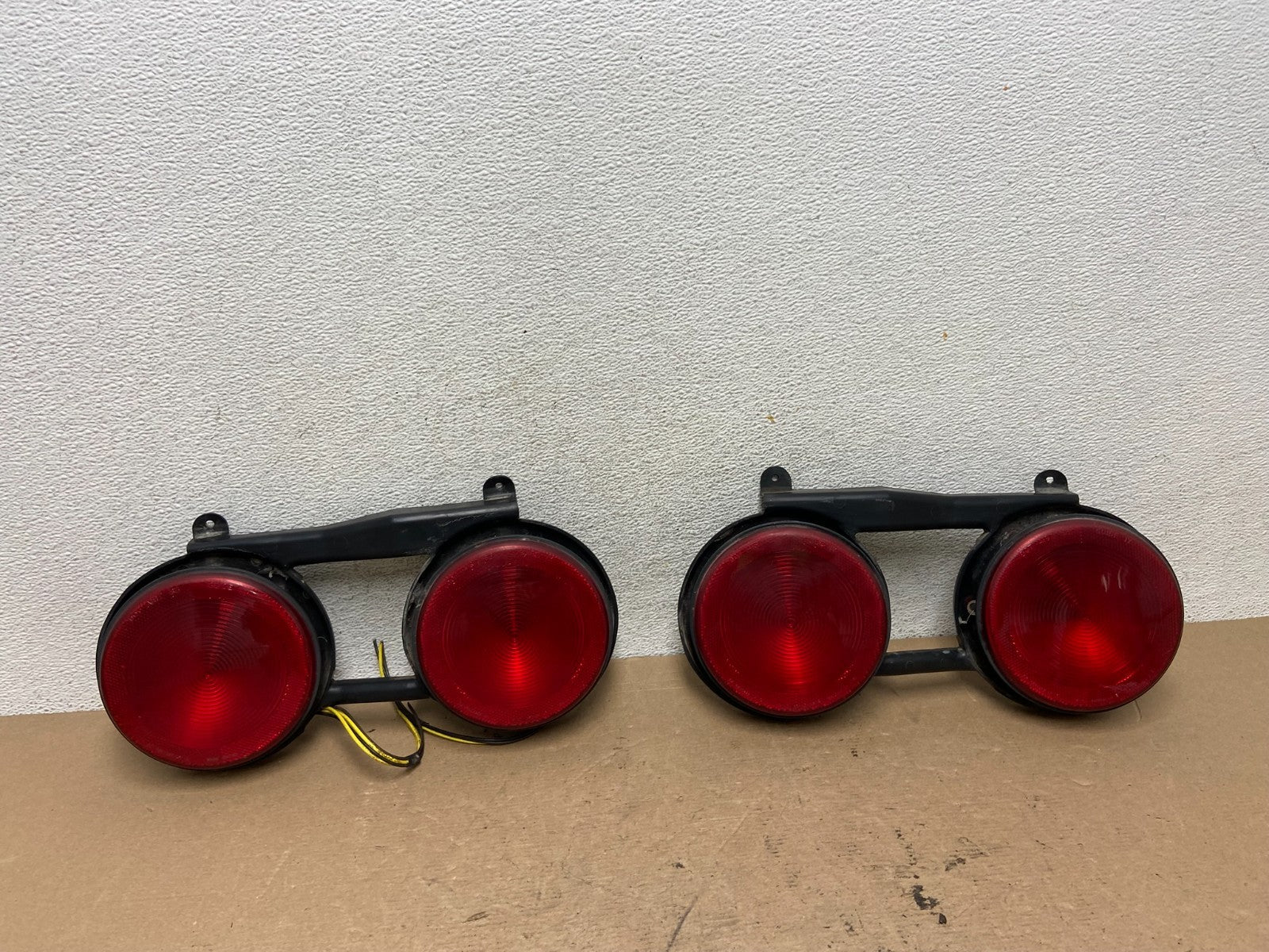 1984-1987 Chevrolet C4 Corvette Left+Right Tail Lights AF5051 DW0