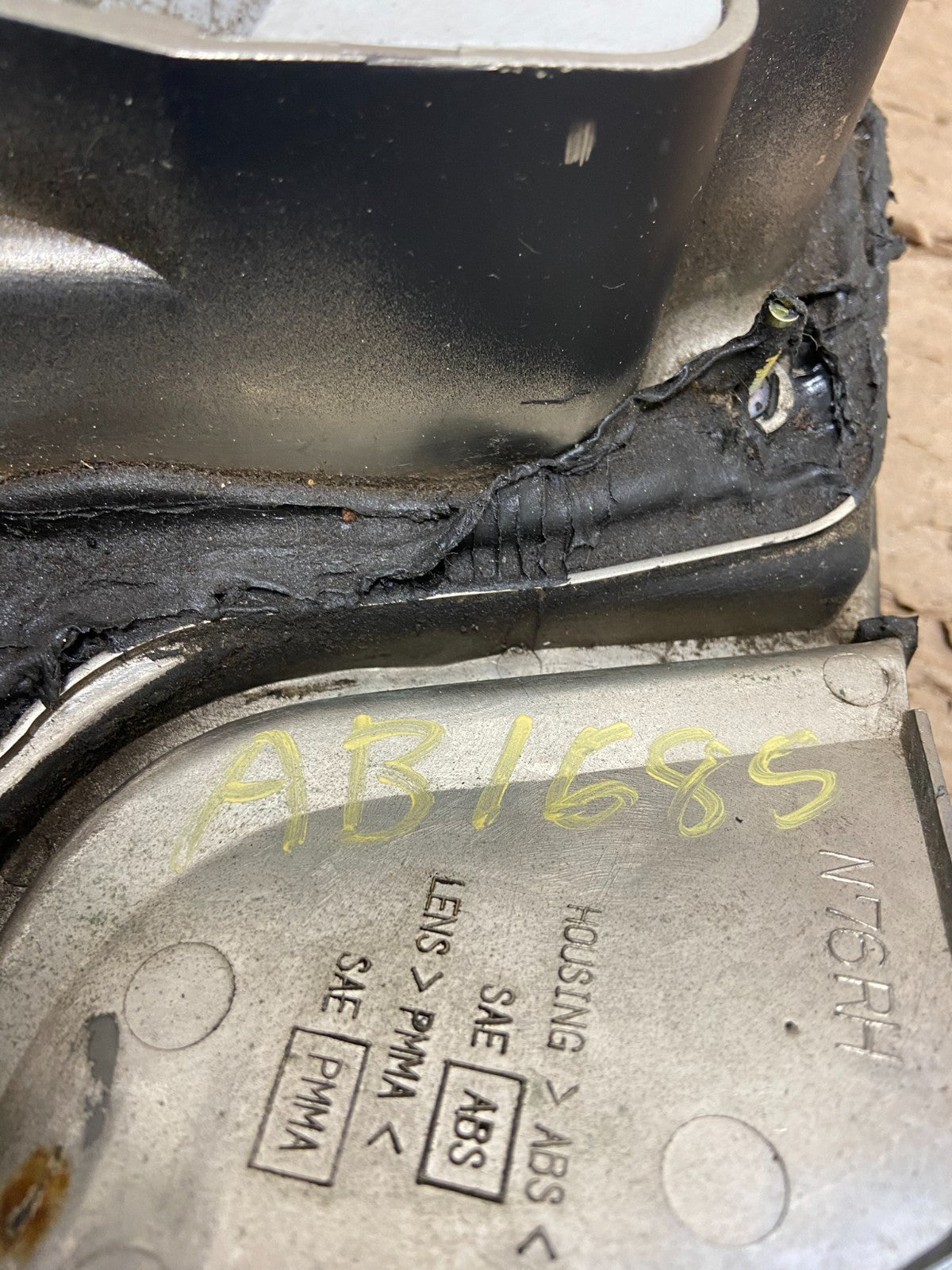 1994 - 1996 Infiniti Q45 Right Passenger RH Side  Tail Light OEM AB1685 DG7