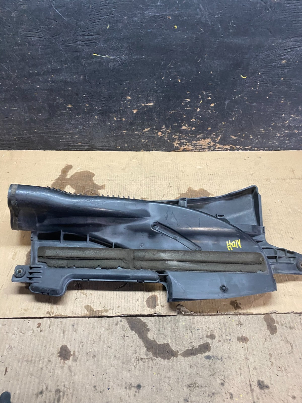 2006 to 2008 Infiniti M35 3.5L Front Air duct Inlet Tube OEM 16554-EG000 X31454