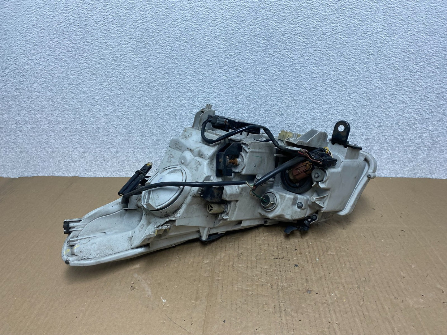 2007-2009 Infiniti G35 G37 Right Passenger Hid Xenon Headlight Sedan AB8195 DW10