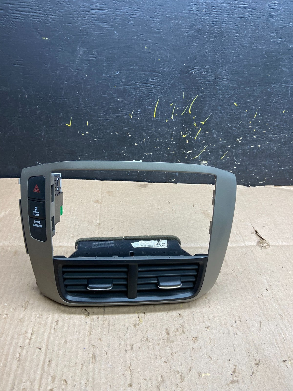 2006-2008 Honda Pilot Center Dash Radio Screen Display Trim Bezel Y5309 DG0