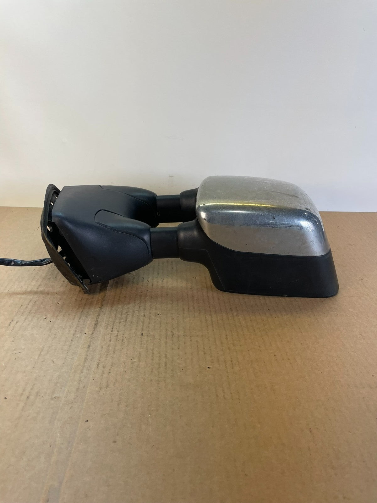 2004 to 2015 Nissan Titan SE Left Driver LH View Door Mirror AF5506 DW3