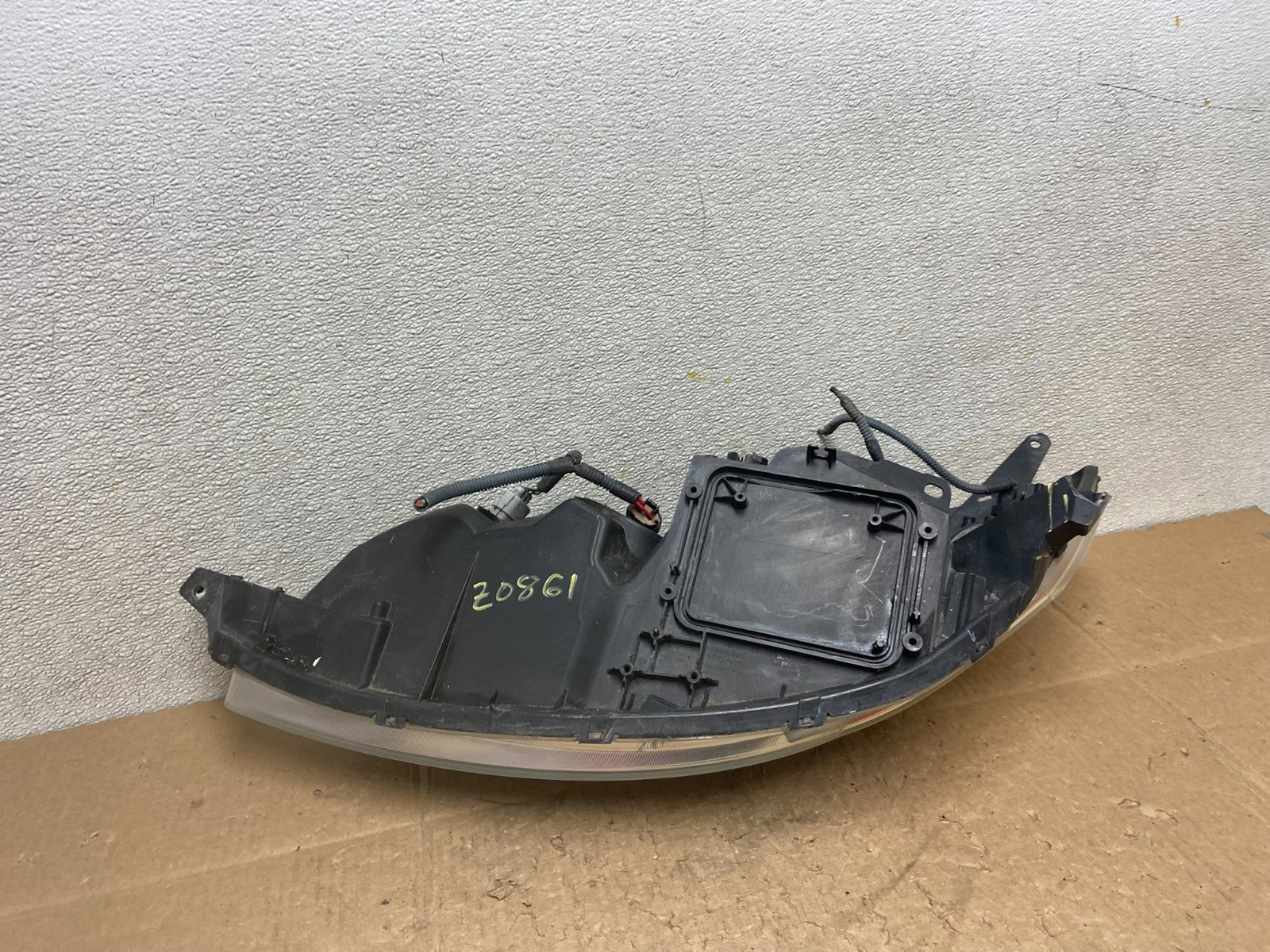 2006 to 2010 Toyota Sienna Right Passenger Rh Side Headlight Halogen Z0861 DW7