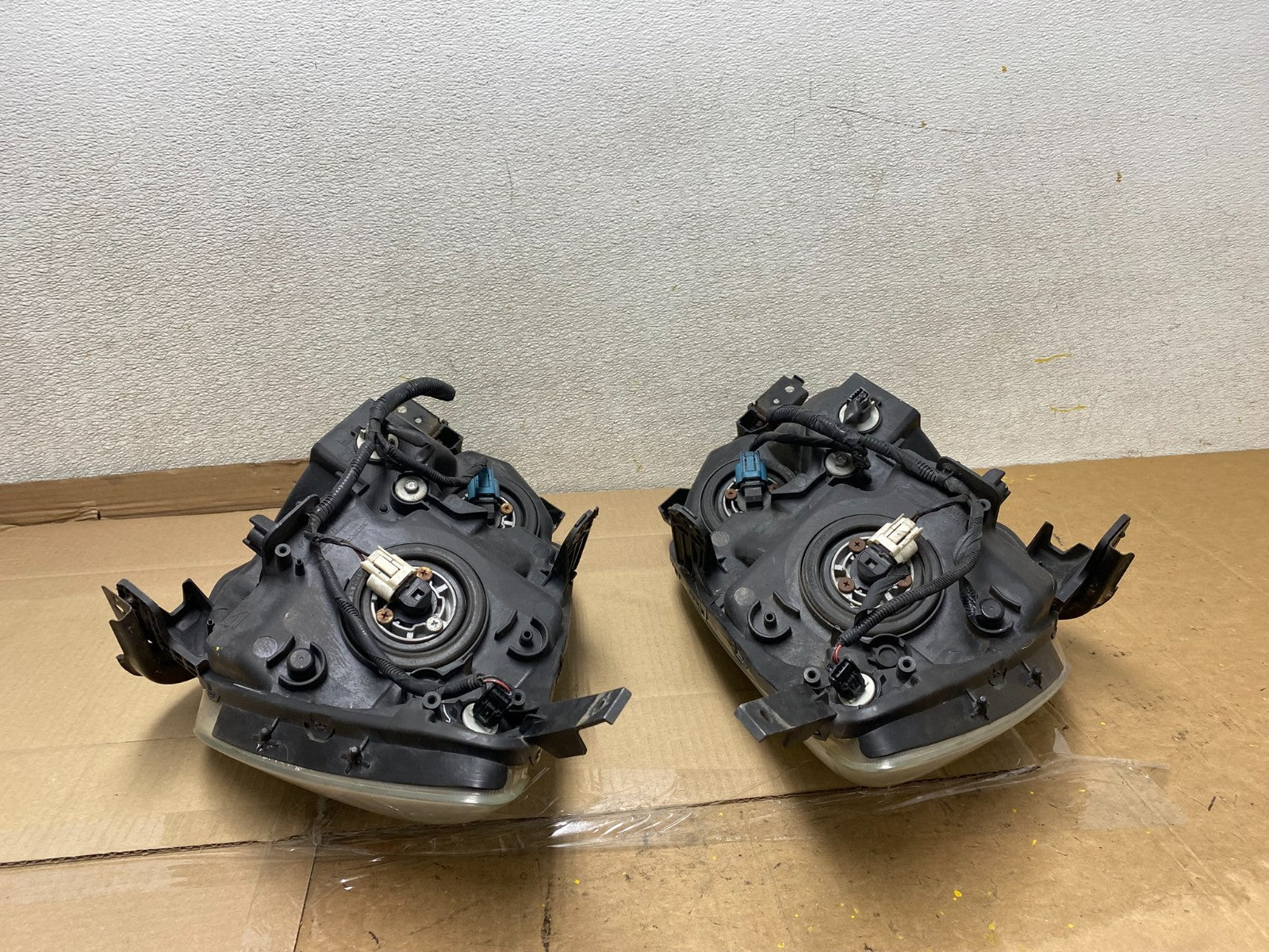 2005 2006 2007 Honda Odyssey Left+Right Set Halogen Headlights U2756 DW12