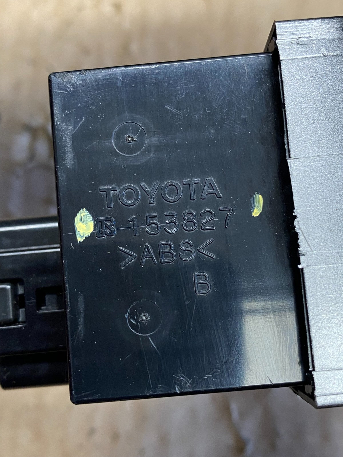 2004 to 2010 Toyota Sienna Left Side Hazard Switches Bezel Trim AJ1605 DG3