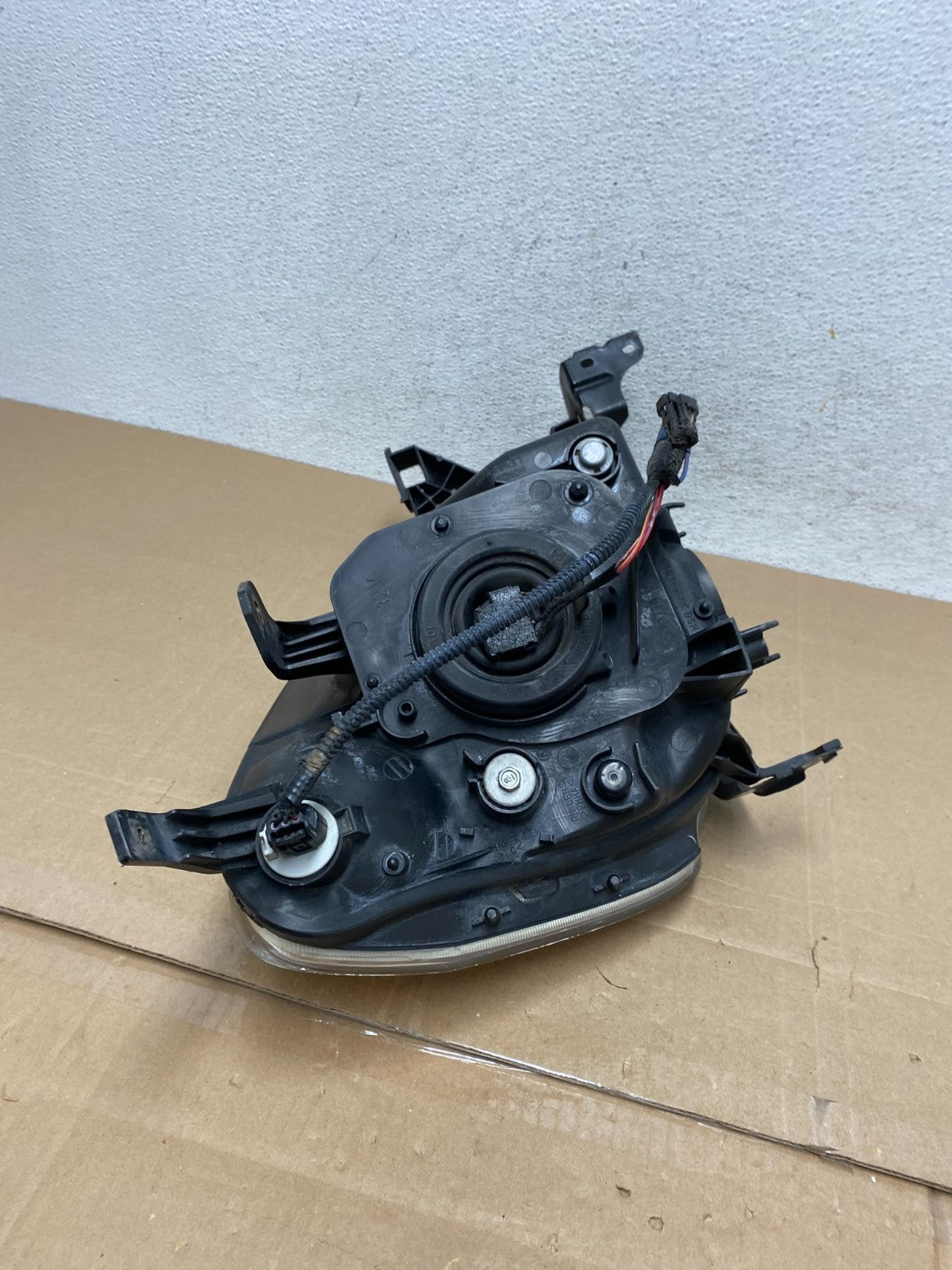 2002 to 2004 Honda Crv Cr-v Left Driver Halogen Headlight AE4908 DW7
