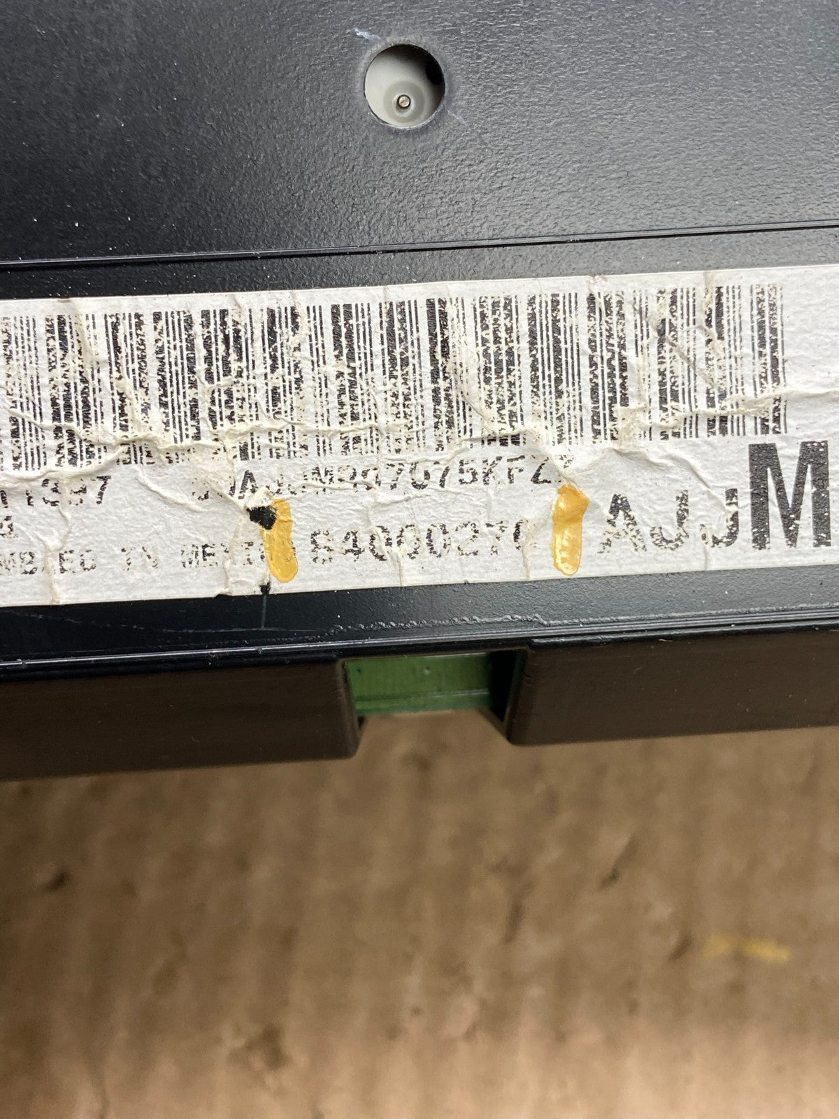 2013 to 2017 Chevrolet Express Speedometer Cluster Gauge OEM  Y2495 DG7