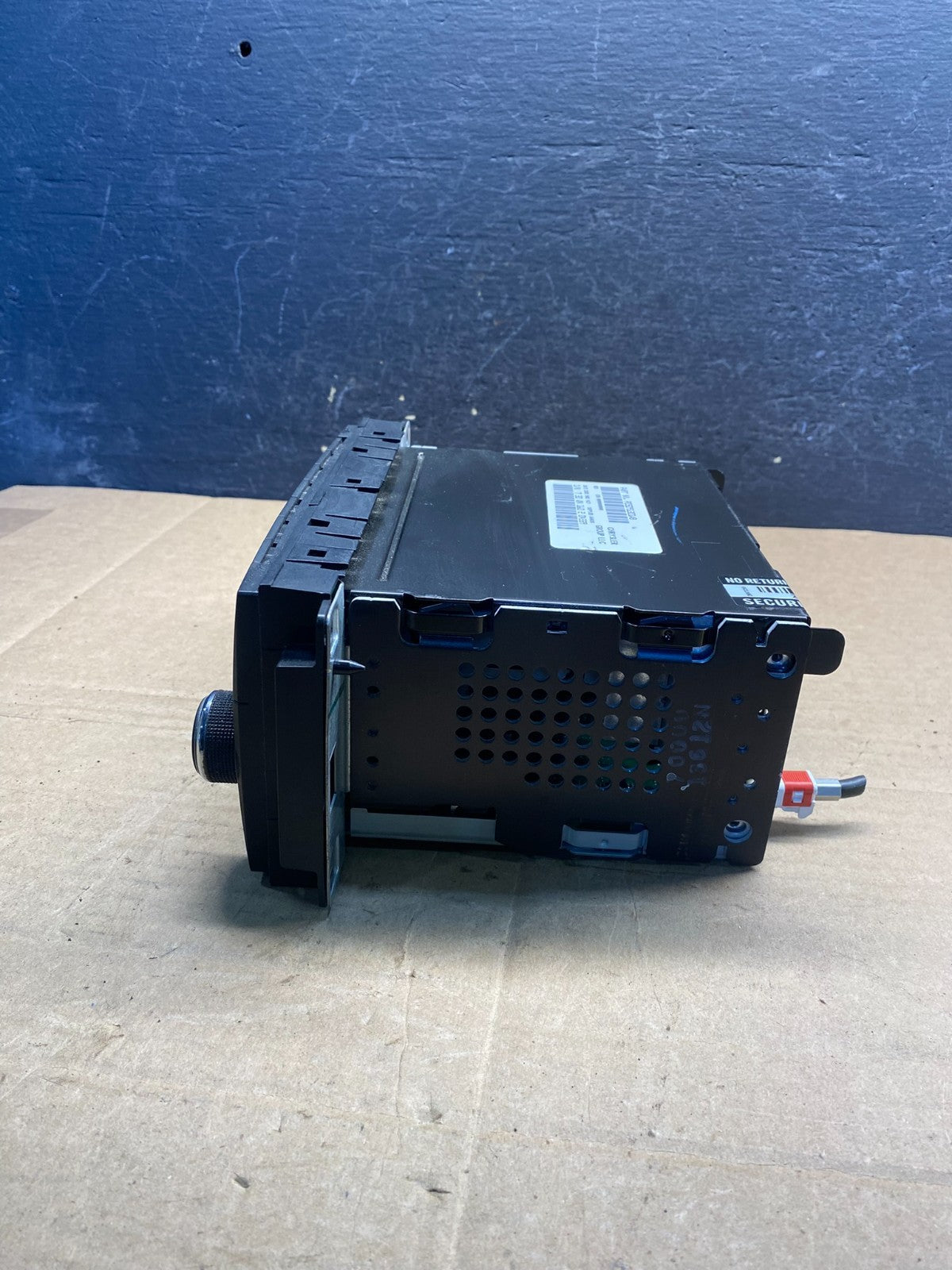 2007-2012 Chrysler Dodge Jeep Ram Radio CD MP3 AUX Receiver AE8252 DG1
