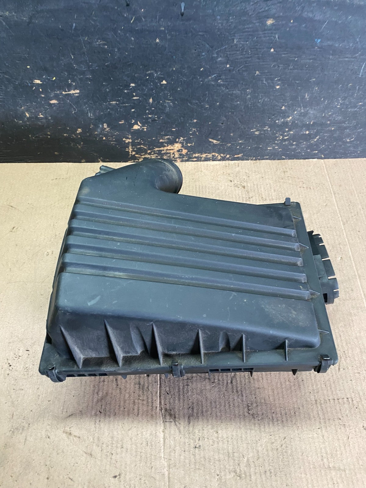 2007 to 2010 BMW X5 Air Intake Cleaner Filter Housing Box S9791 DG3