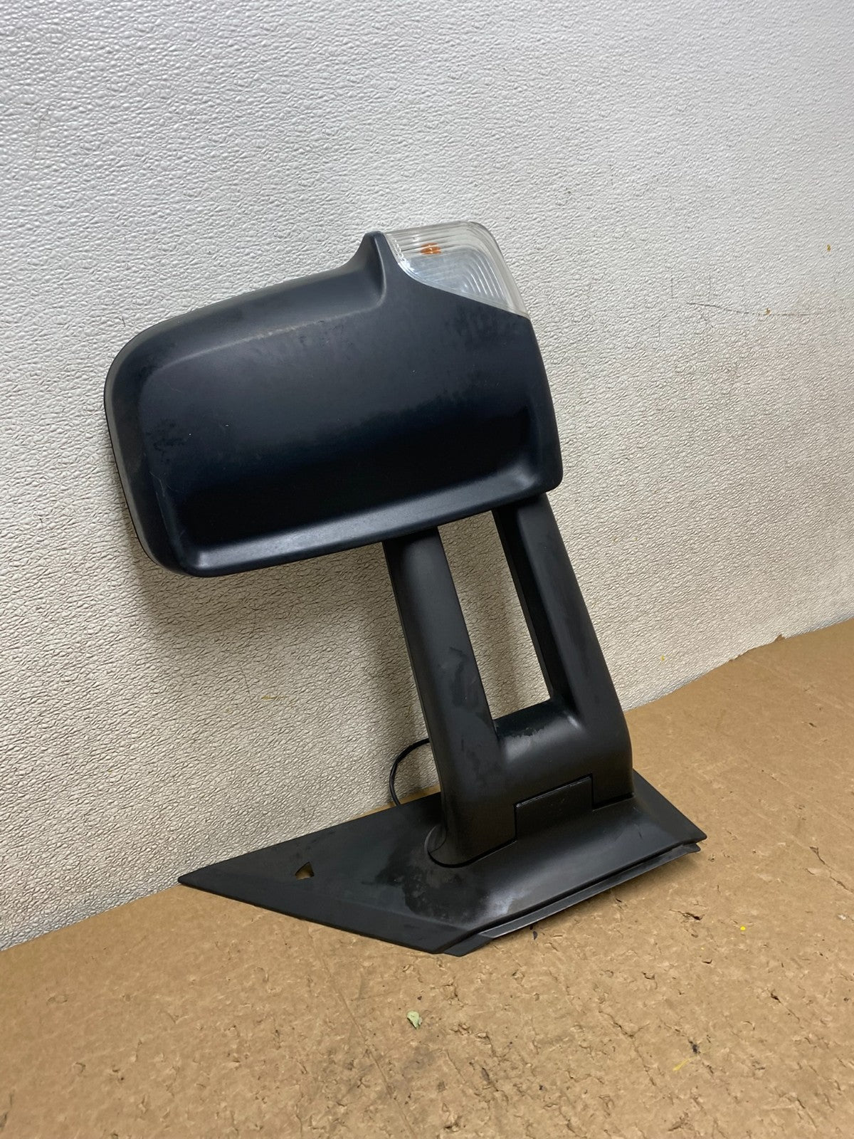 2007 to 2018 Mercedes-Benz Sprinter Left Driver Side View Door Mirror V0608 DG2