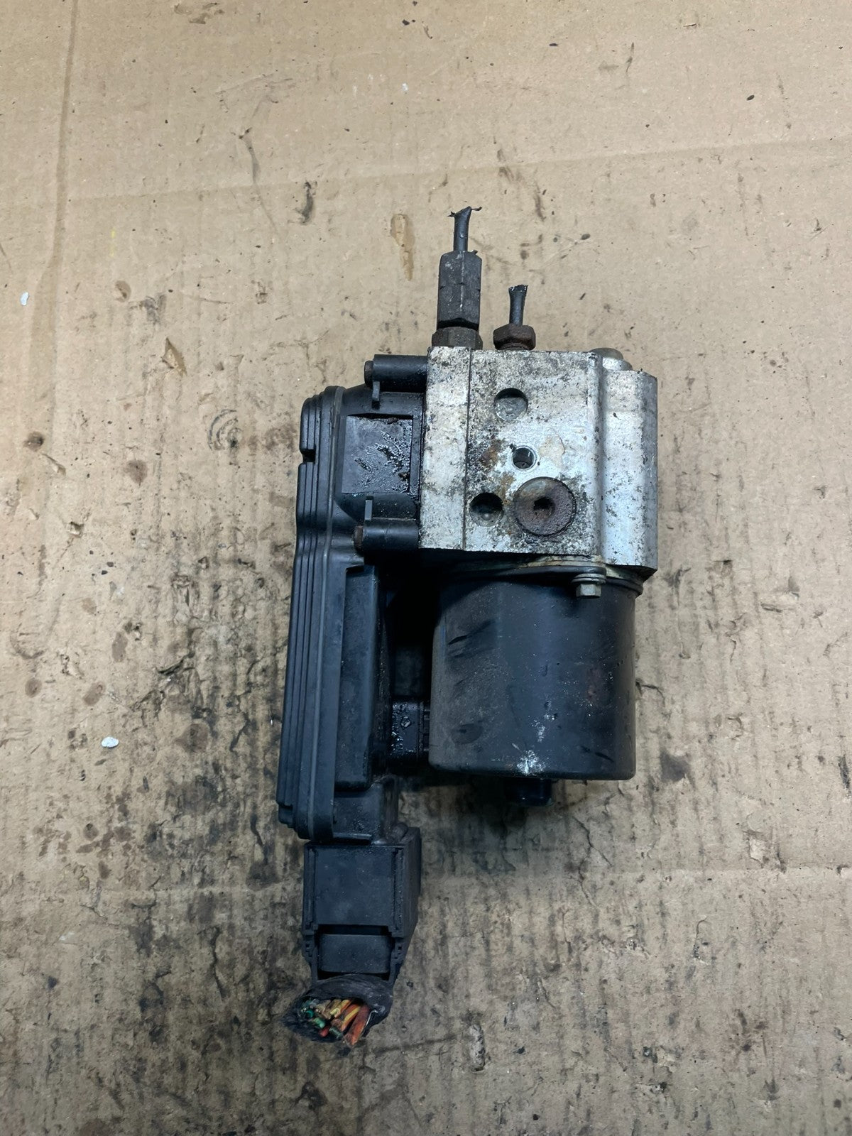 2006 2007 Ford E250 E350 Anti-Lock ABS Antilock Brake Pump w6817 DG1