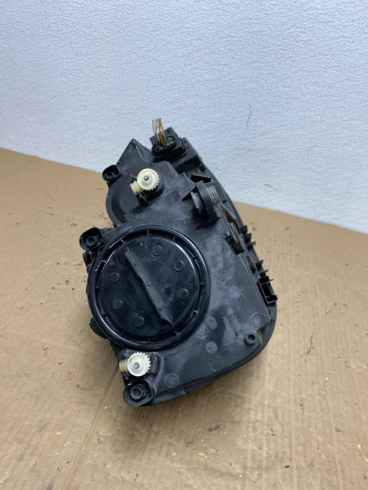2011 to 2014 Volkswagen Jetta Left Driver LH Headlight Halogen OEM AC0351 DW9