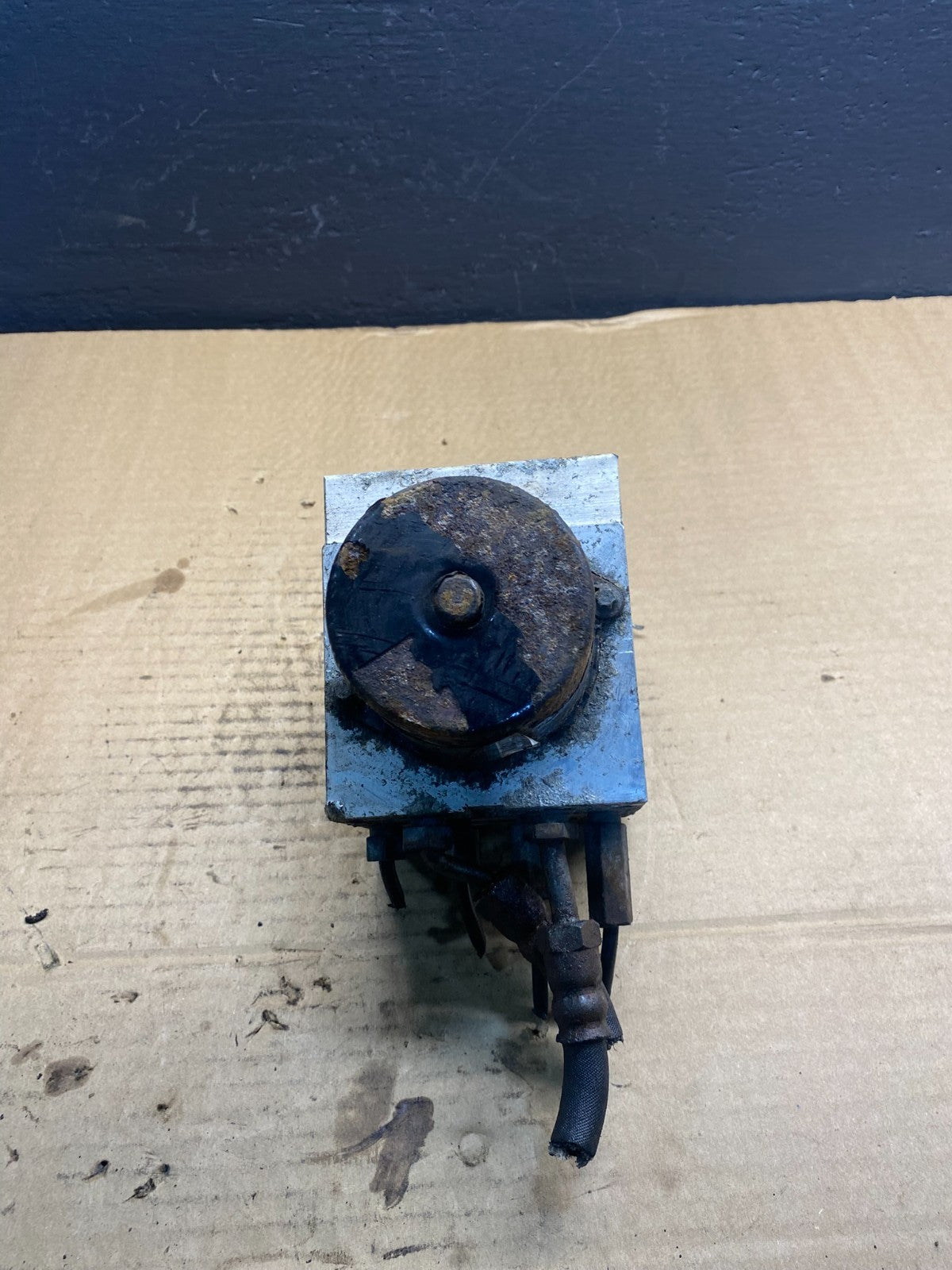 2011 - 2014 Ford E250 E350 Van  ABS Anti Lock Brake Pump Module Oem AB7139 DG5