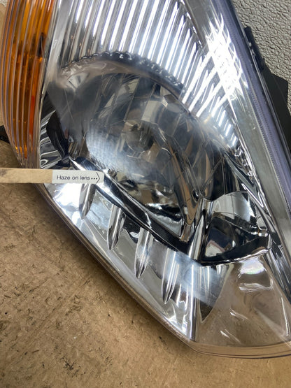 2001 - 2003 Toyota Rav4 Right Passenger RH Side Headlight Halogen TYC AA3759 DW4