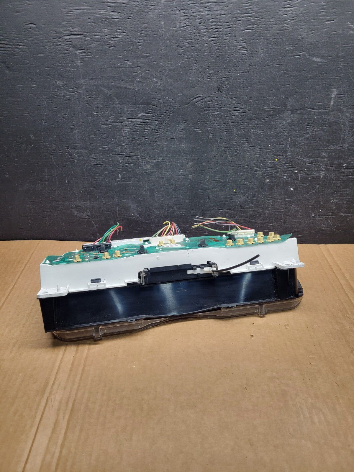 2001 to 2002 Ford Econoline E250 E350 Van Speedometer Instrument Cluster H80326