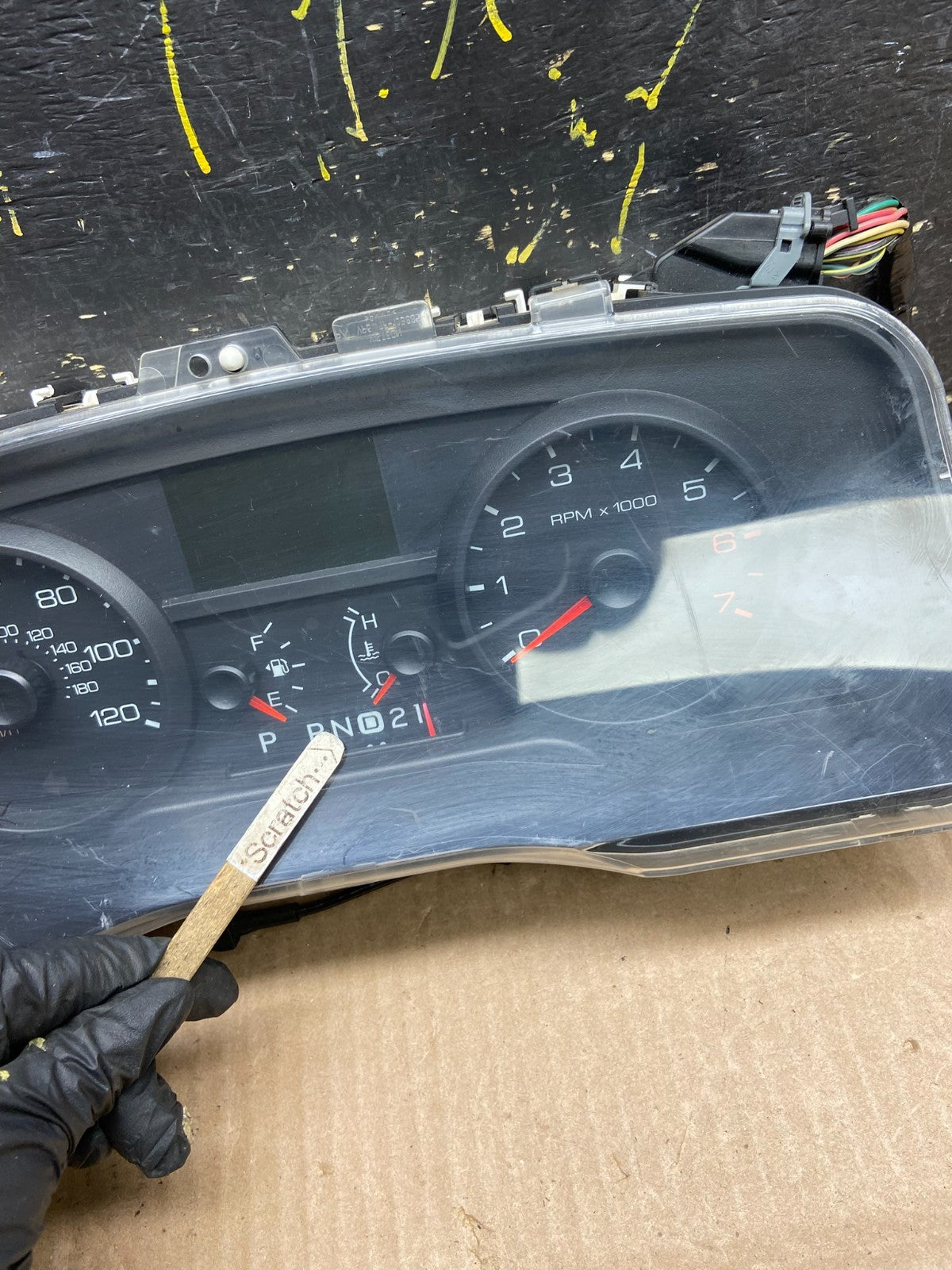 2009 to 2010 Mercury Marquis Speedometer Cluster Gauge Oem y2537 DG1